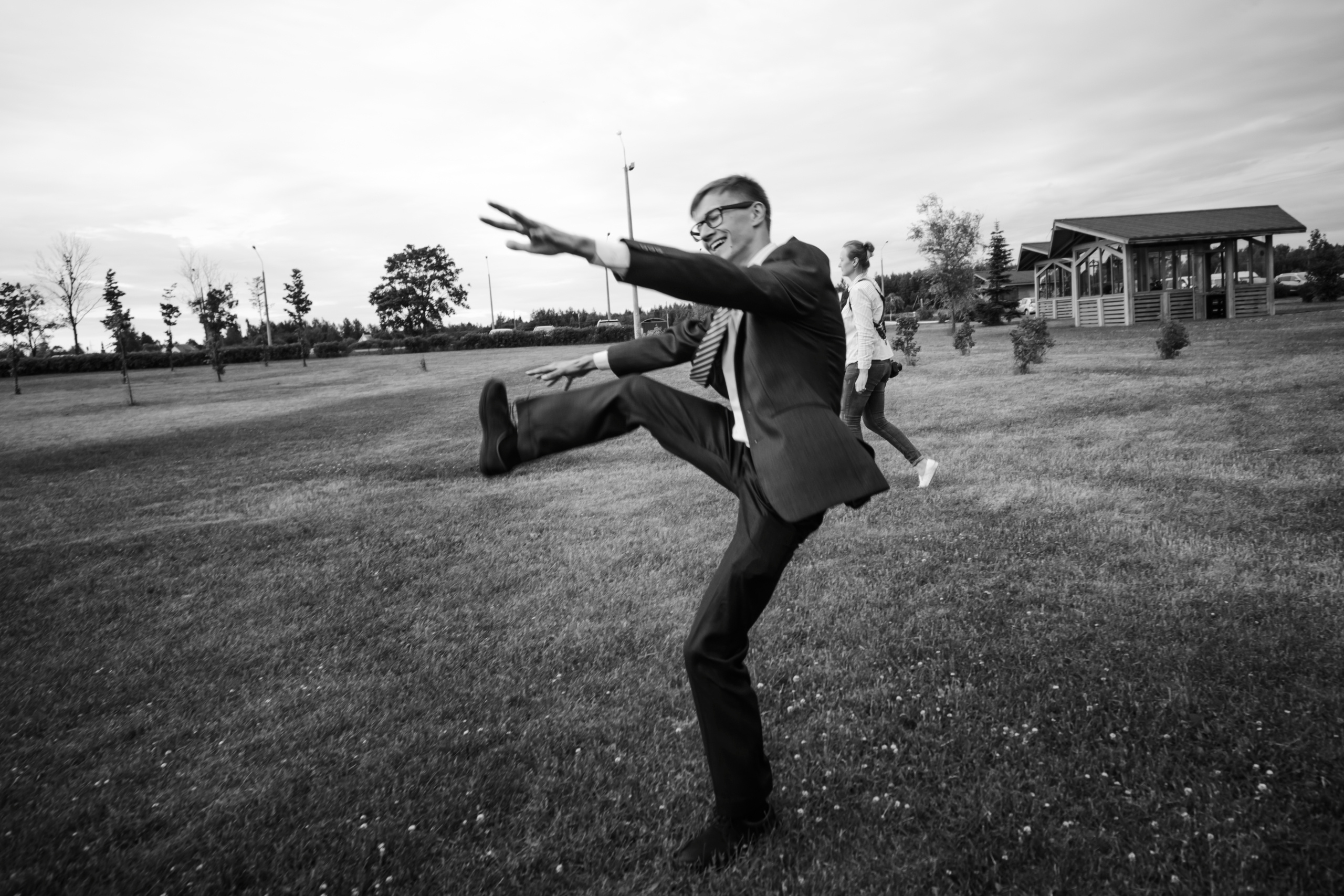 Свадебные сборы и фото прогулка на обрыве карьера. Свадебный и семейный фотограф Витебск, Минск, Андрей Павлов