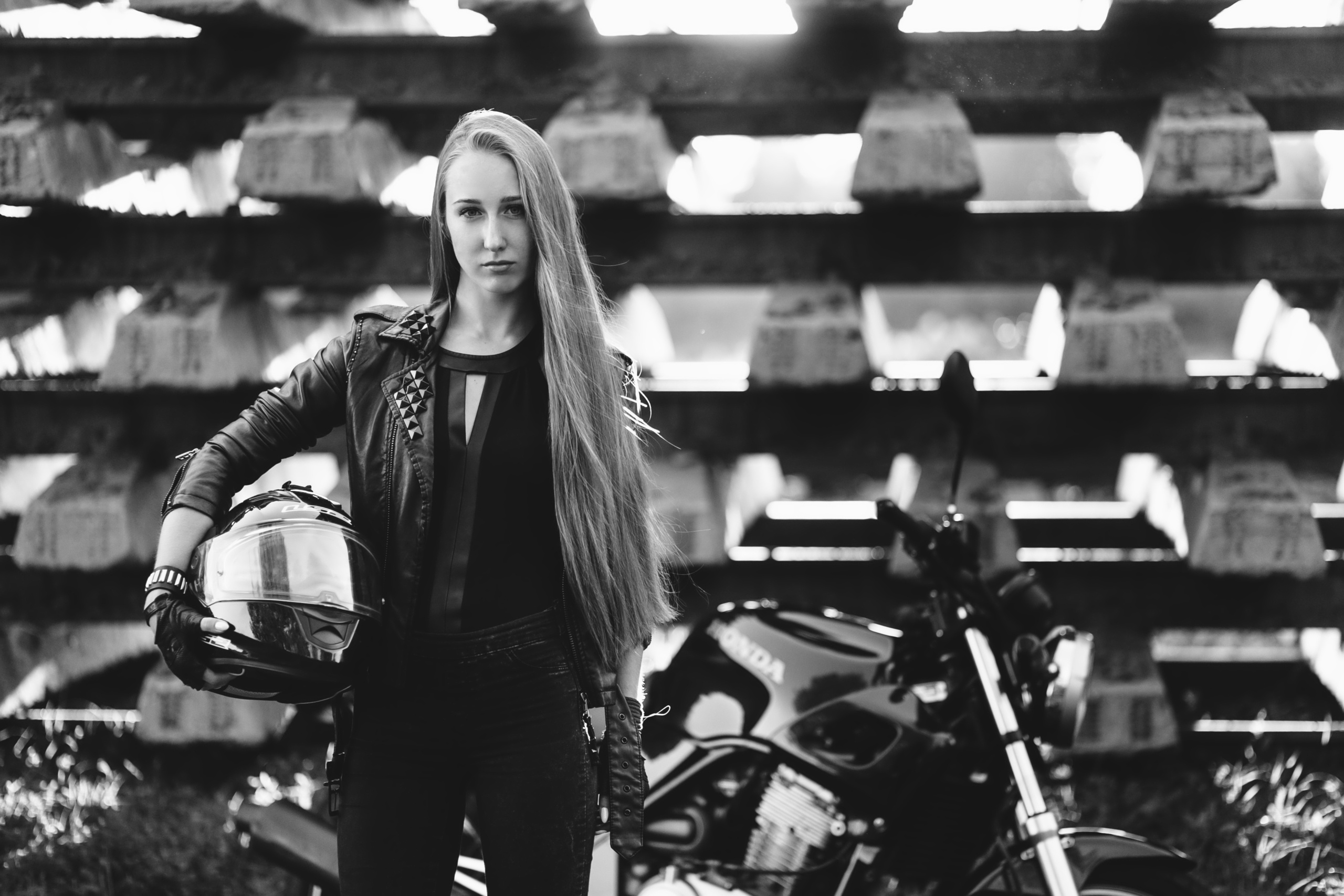 Girl on a black bike. Свадебный и семейный фотограф Витебск, Минск, Андрей Павлов