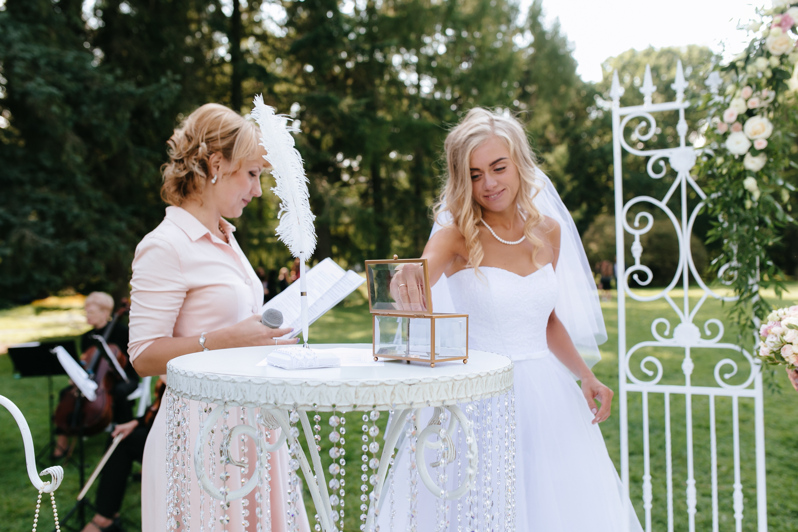 Артем и Таня, красивые свадебные сборы. Свадебный и семейный фотограф Витебск, Минск, Андрей Павлов