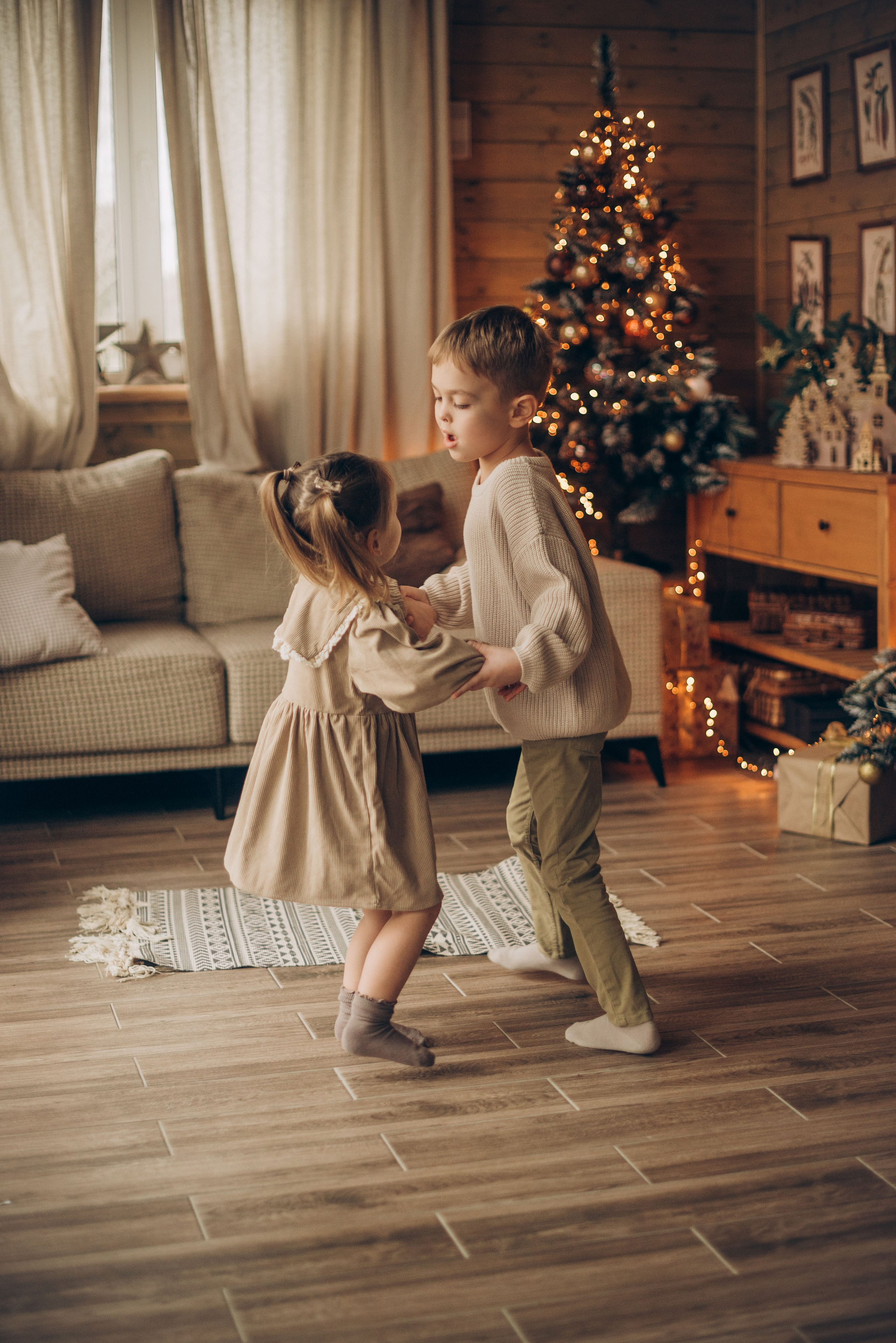 Семейная новогодняя фотосессия в студии. Семейный фотограф в Домодедово и Москве Елена Пичугина
