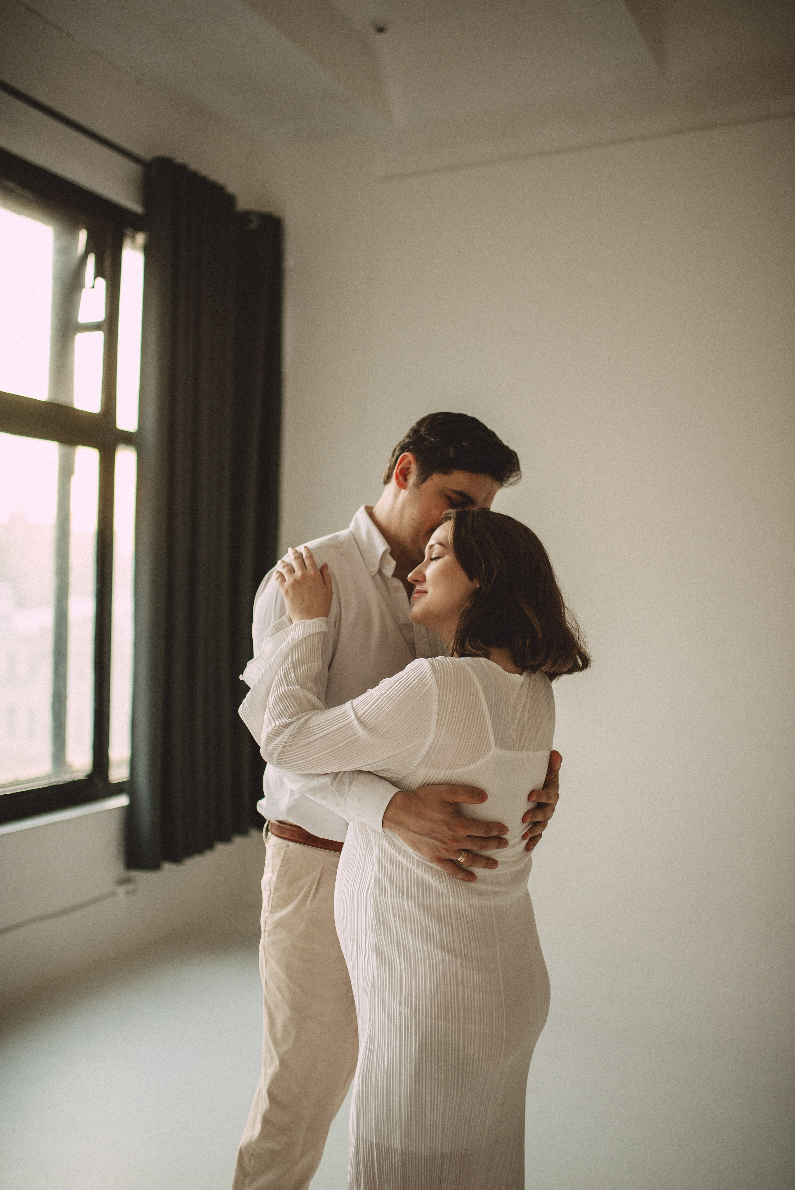 Фотосессия беременности в фотостудии. Семейная фотосессия Бутово Москва фотограф Алина Морщагина