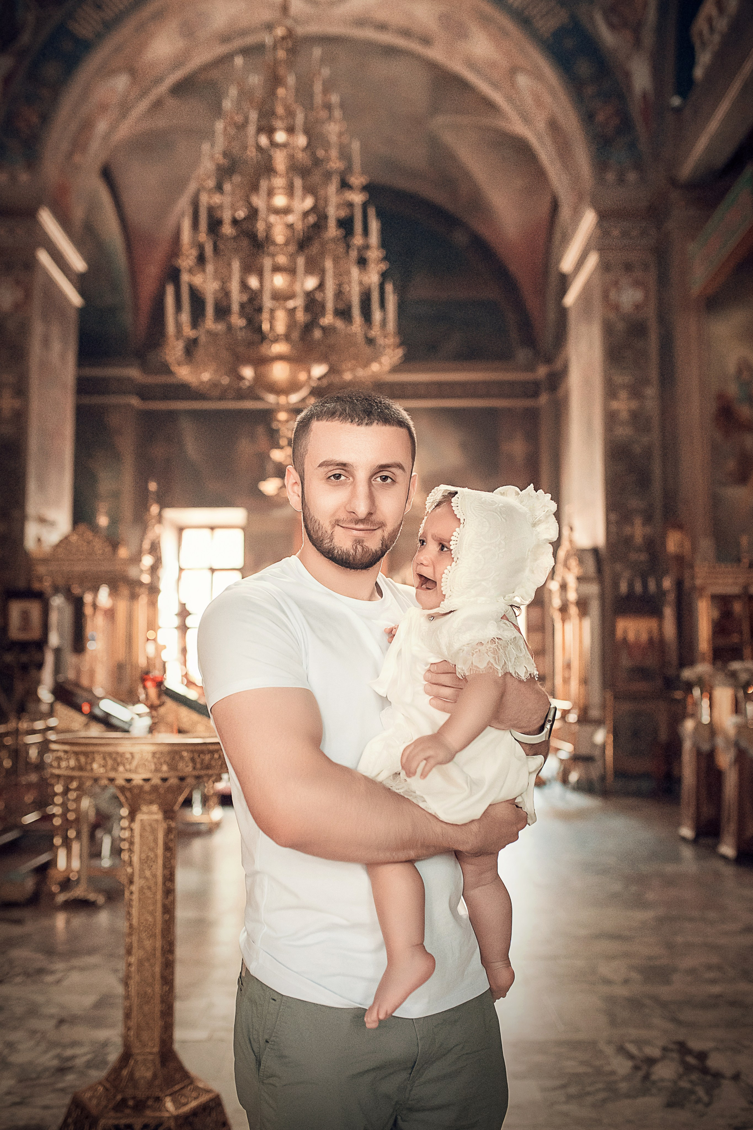 Фотосъемка крещения ребенка в Москве