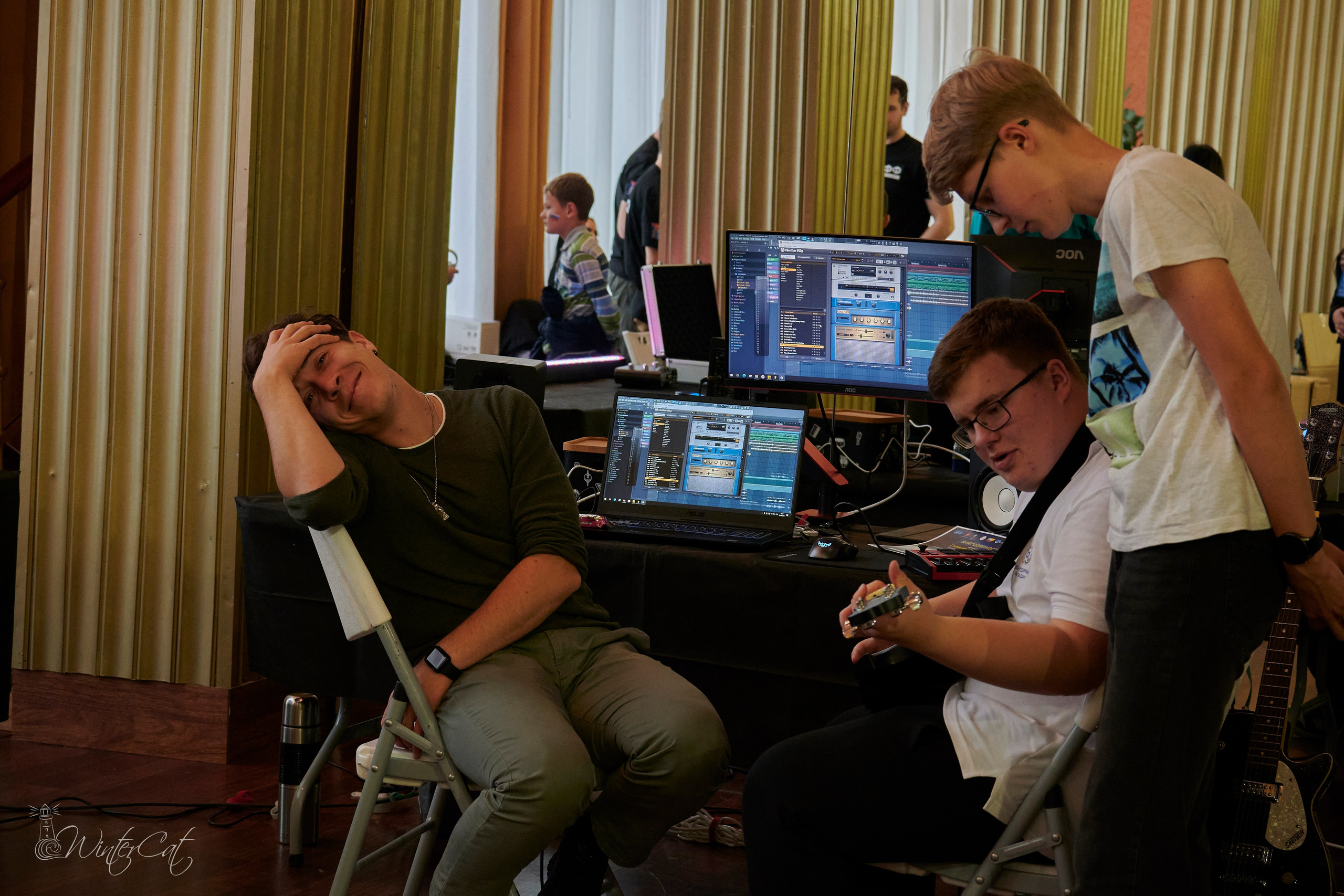 Калейдоскоп МЦК 28.09.24. Портретный и репортажный фотограф в Магадане Андрей Нефедов WinterCatPhoto