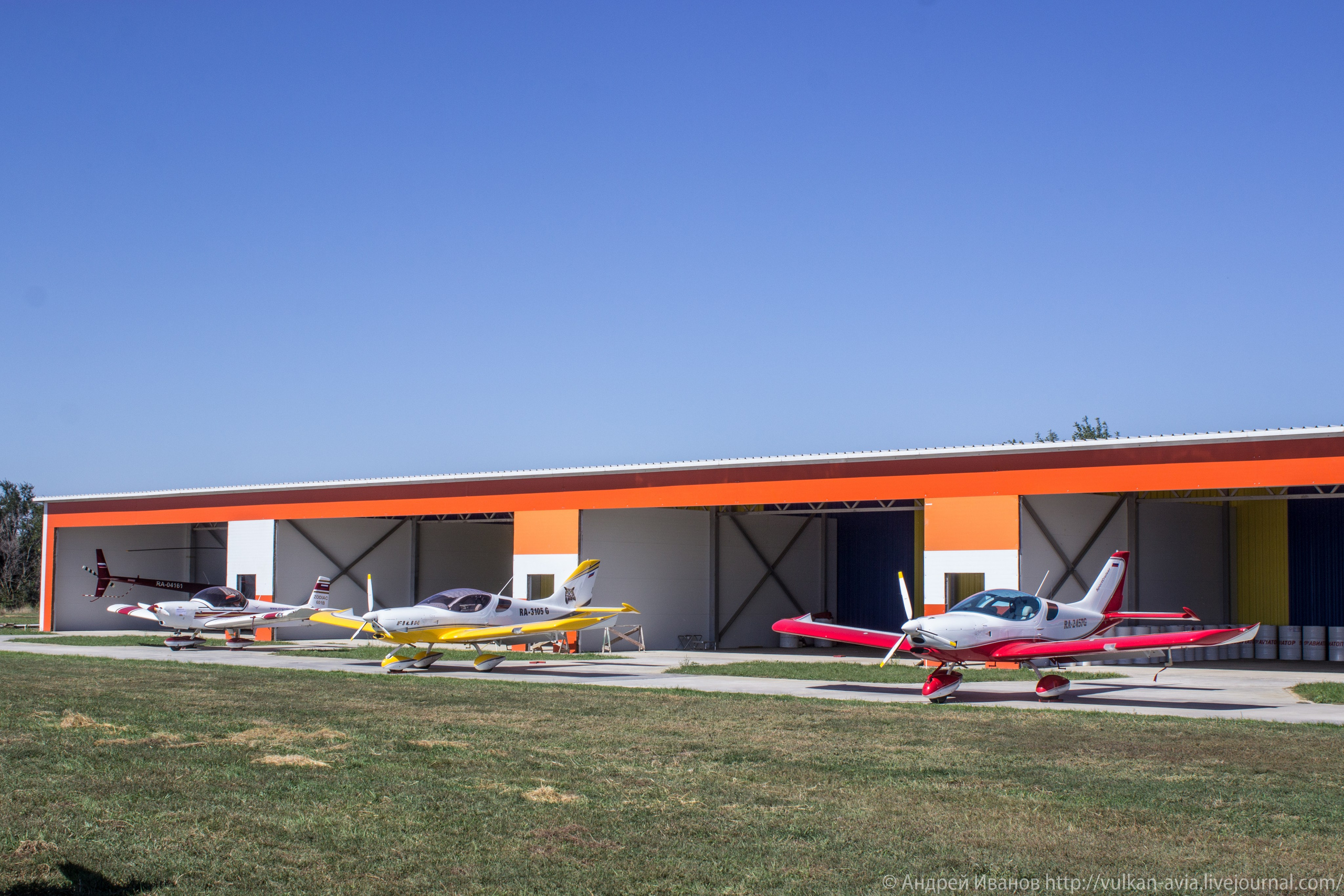 Волгодонск аэр. Потапов слёт «Небо для всех» (2021 г.). Фотоальбом показывающий увлекательный мир авиации и мир медведей Андрея Иванова