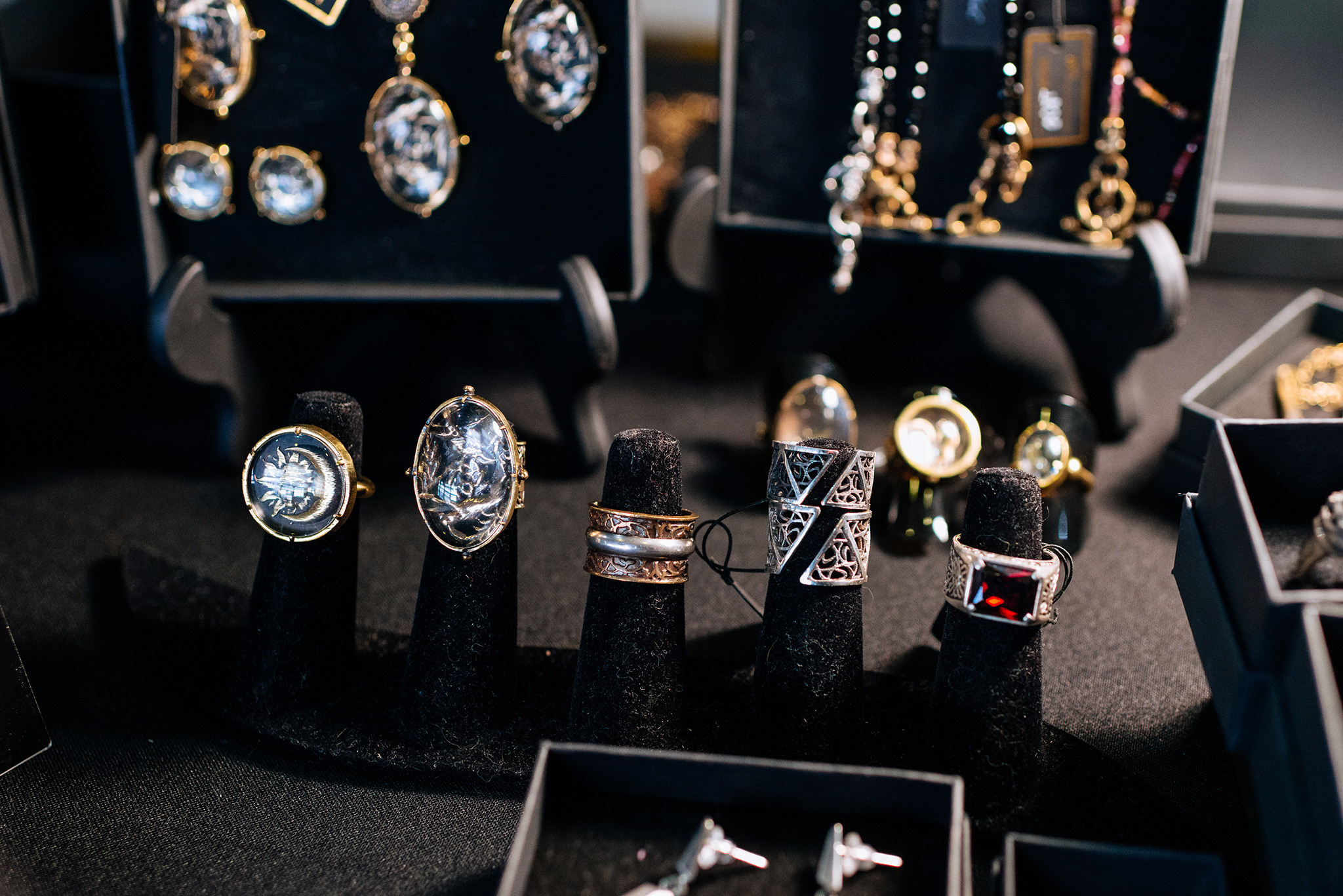 Sophia. Ювелирные украшения. Репортажный фотограф в Санкт-Петербурге Анастасия Клёпова