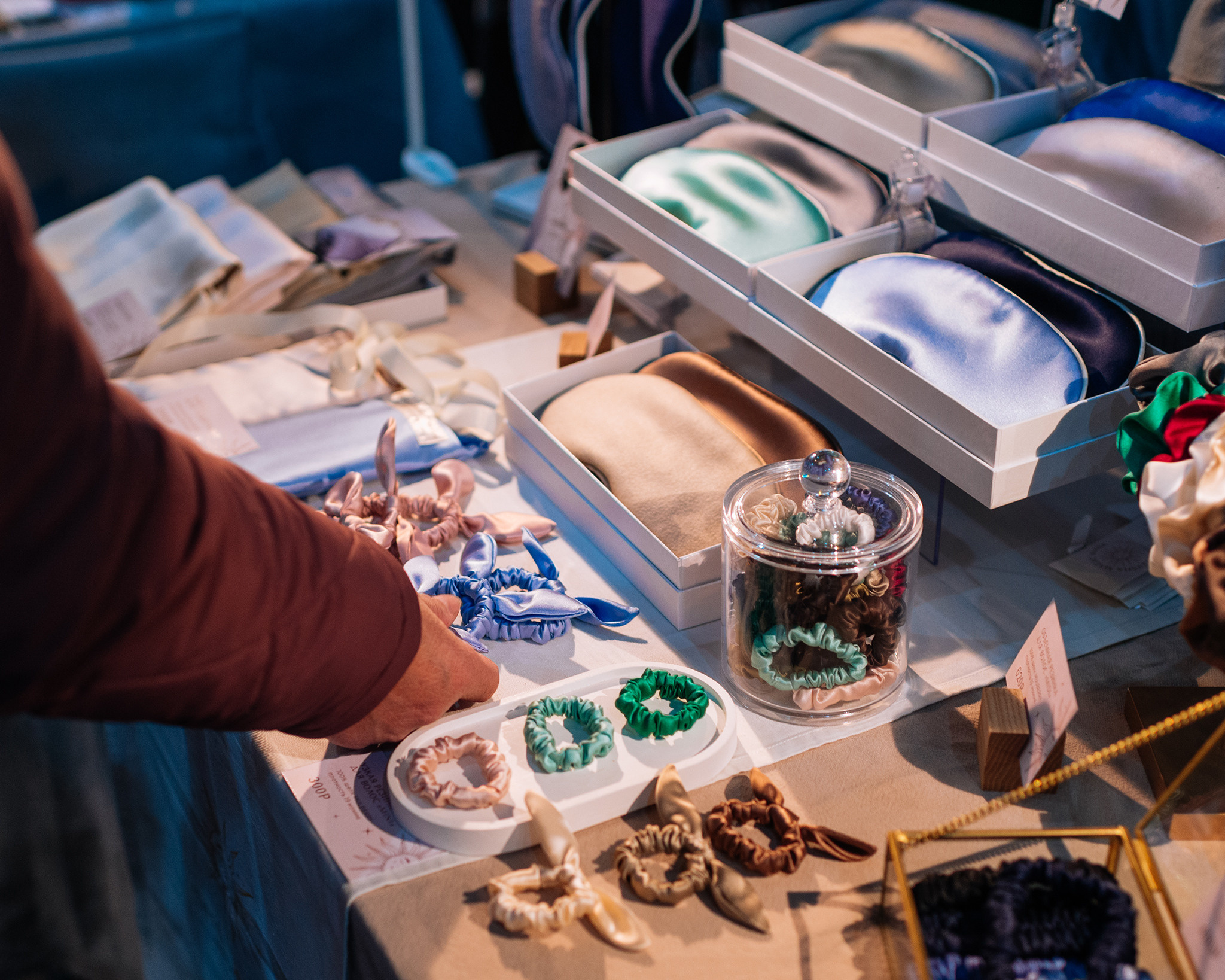 Levsha Magic Mask. Шелковые маски для сна. Репортажный фотограф в Санкт-Петербурге Анастасия Клёпова