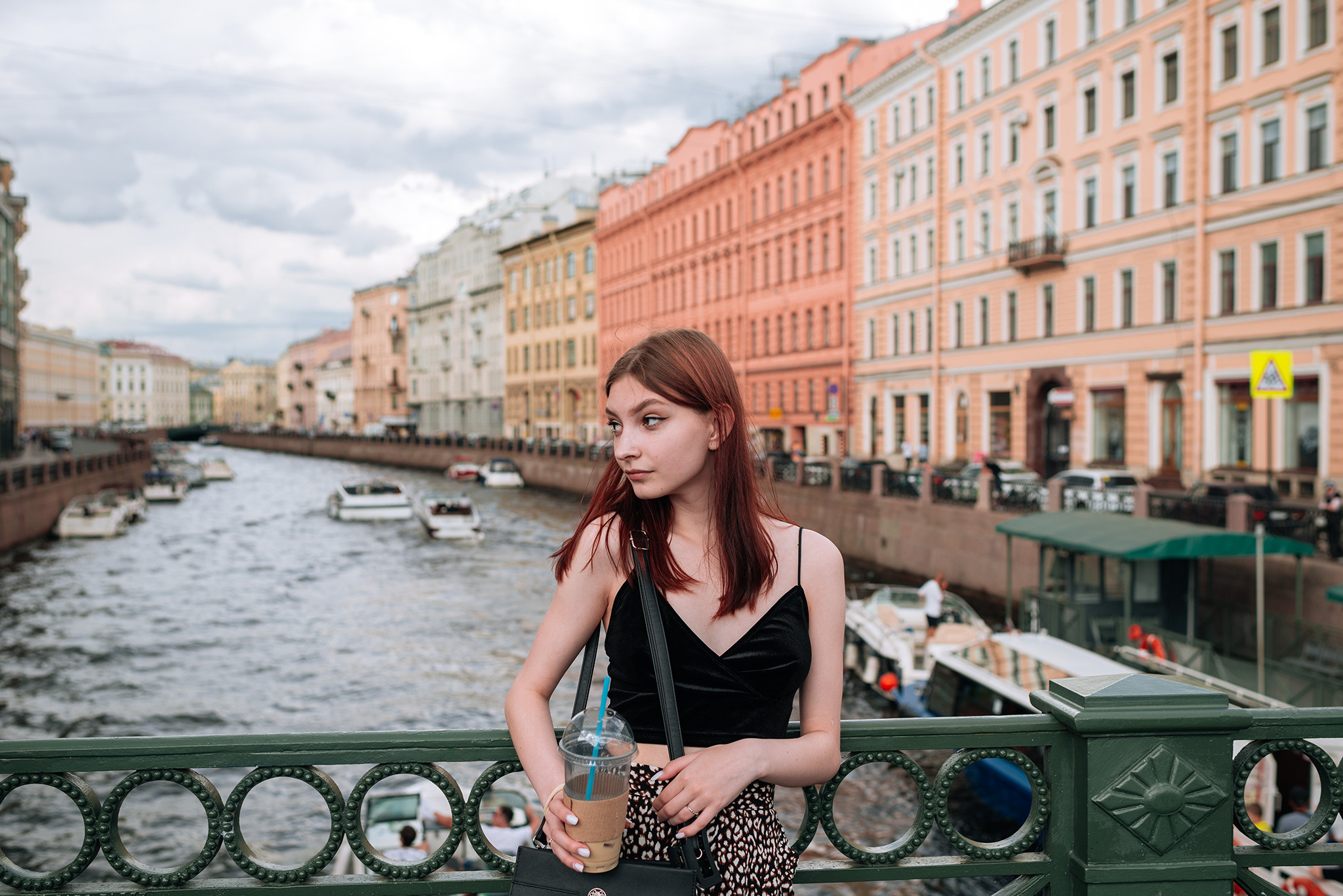 Ася. Прогулка по Питеру. Репортажный фотограф в Санкт-Петербурге Анастасия Клёпова