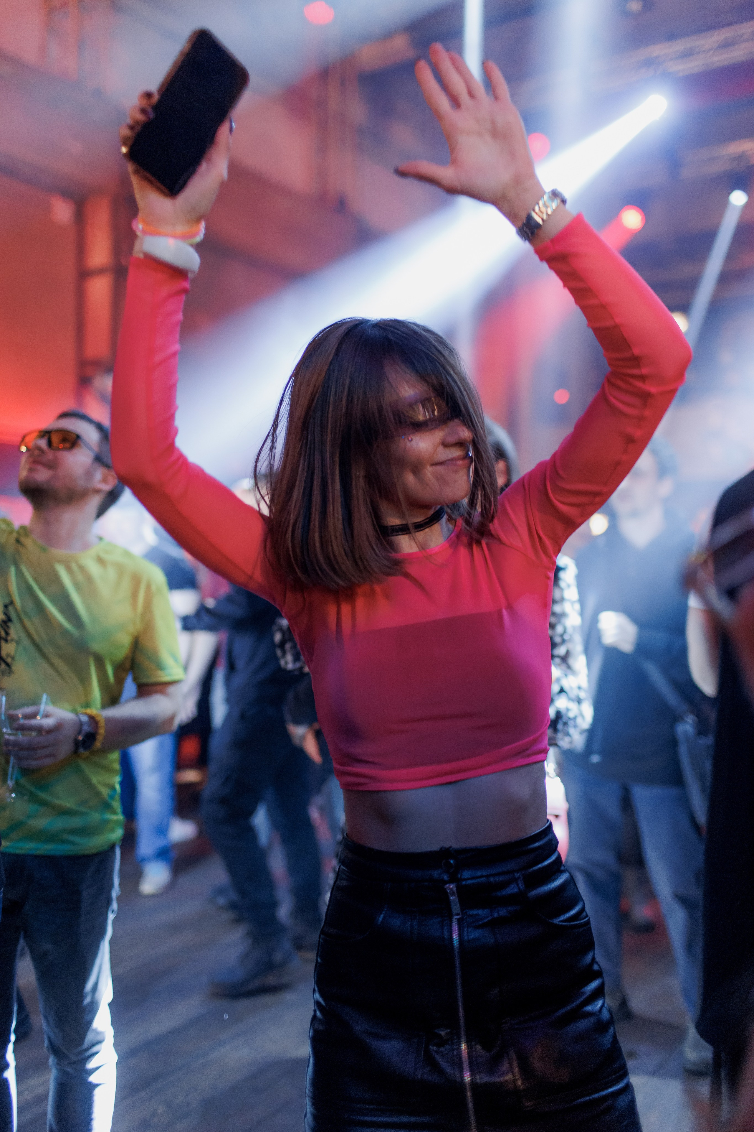 Hitech / Мутабор «Дельфин». Свадебный и семейный фотограф