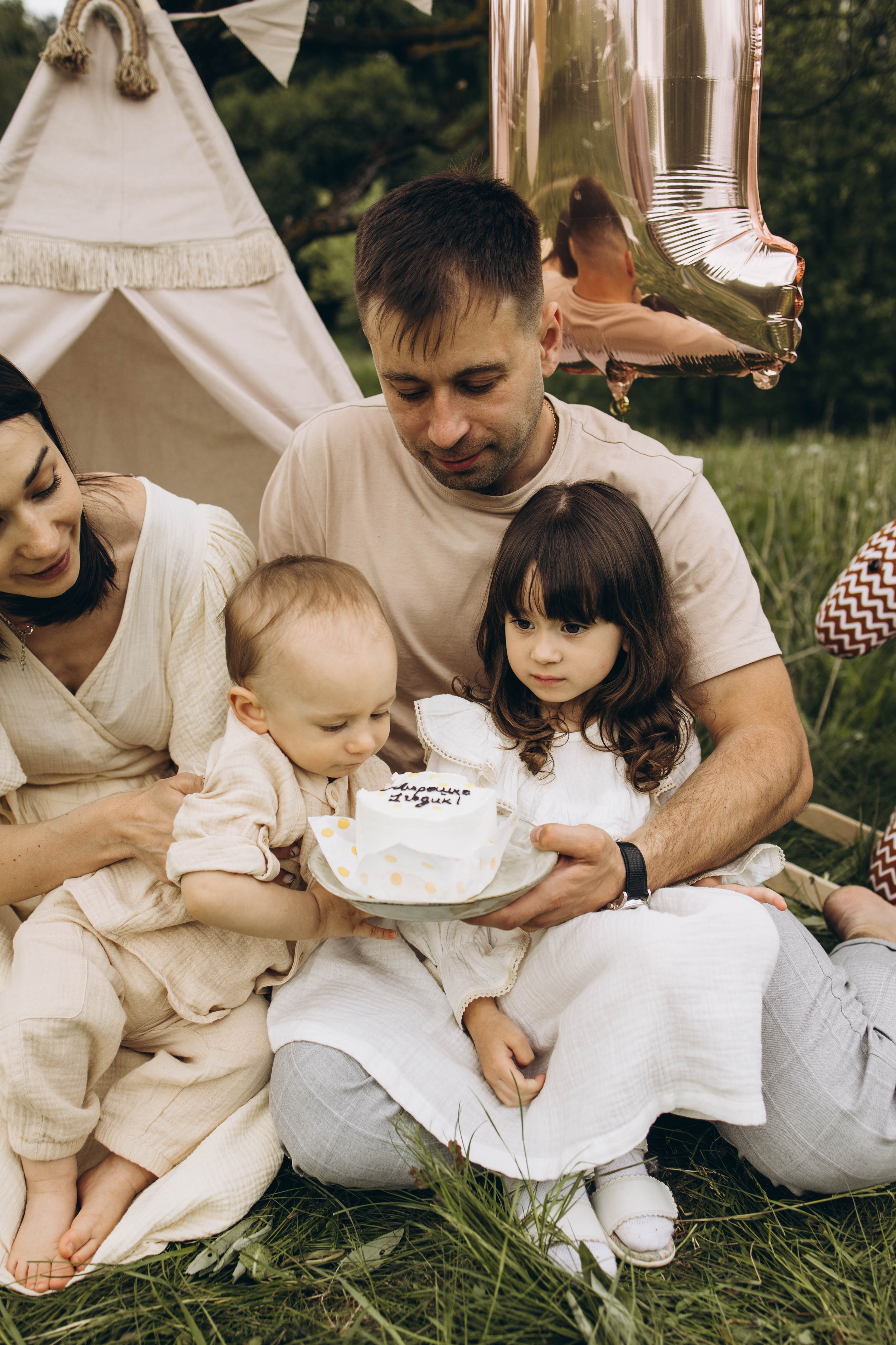 Маша, Женя, Ариана и Мирон. Семейный фотограф в Москве Виктория Ястребинская