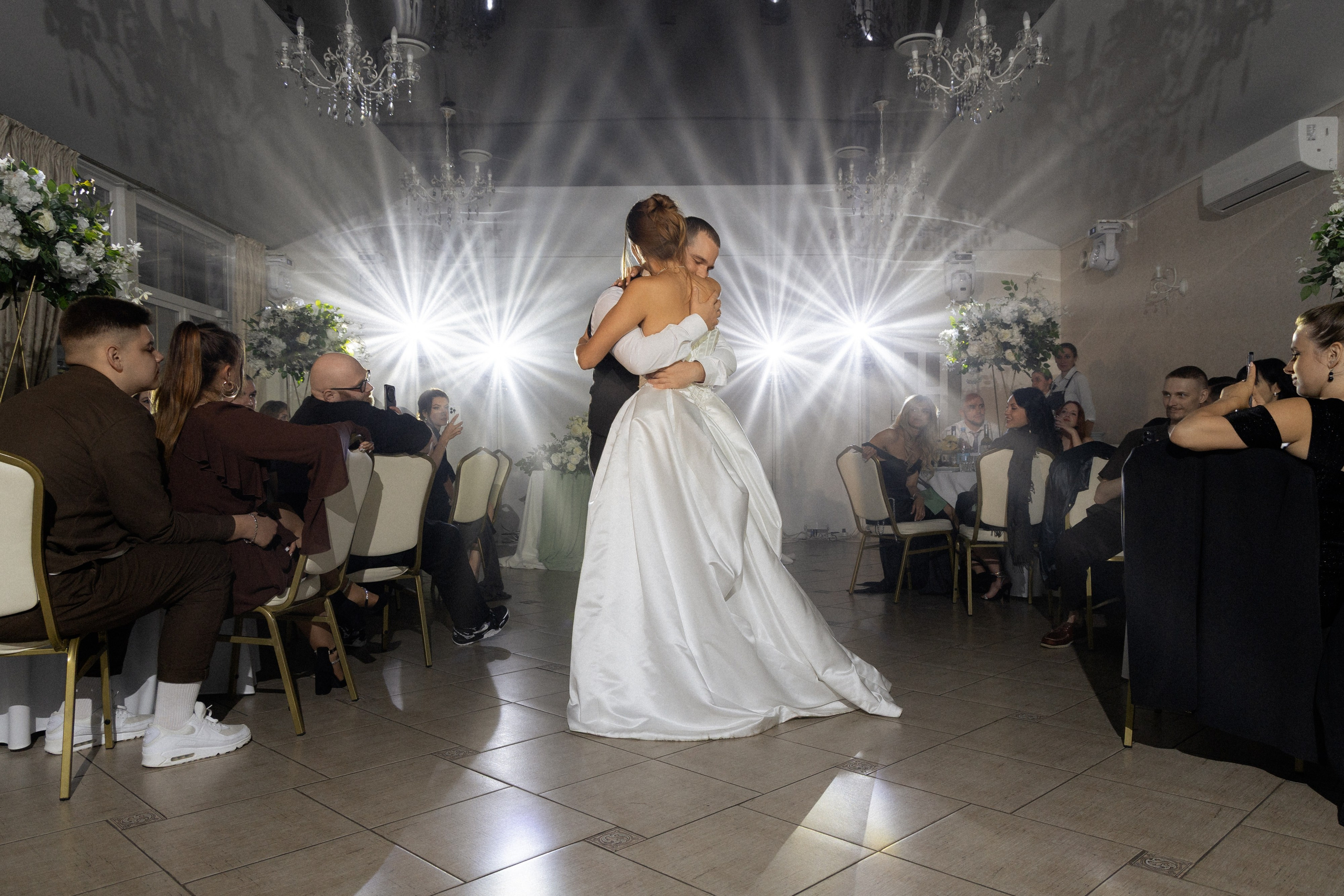 Свадебная фотосессия Анастасии и Игоря в Усадьбе Легенда. Свадебный фотограф в Минске/Беларуси Сергей Спиридонов