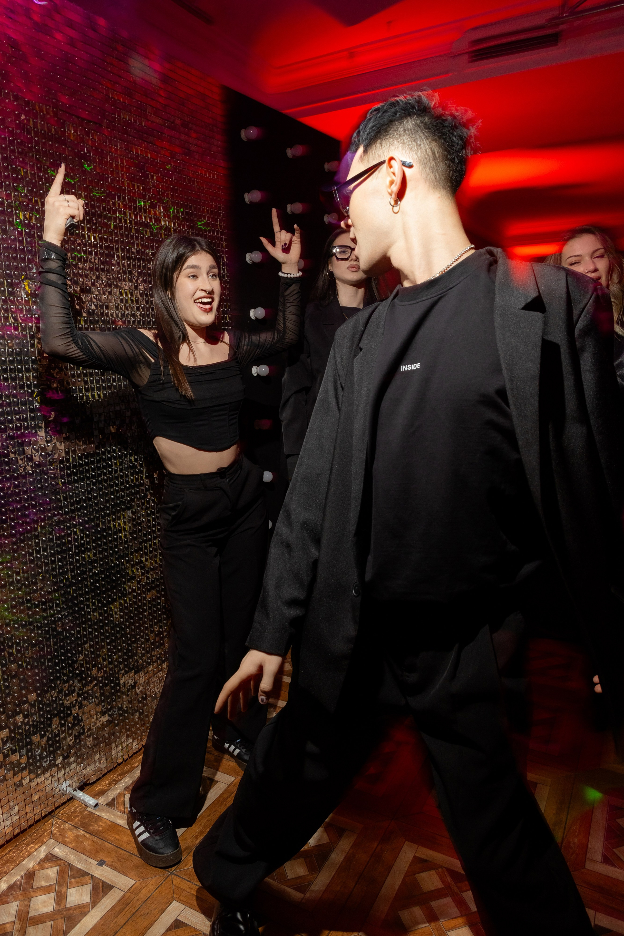 Корпоративная фотосъемка для кафе GARAGE | Новый год 2025 | Минск. Свадебный фотограф в Минске/Беларуси Сергей Спиридонов