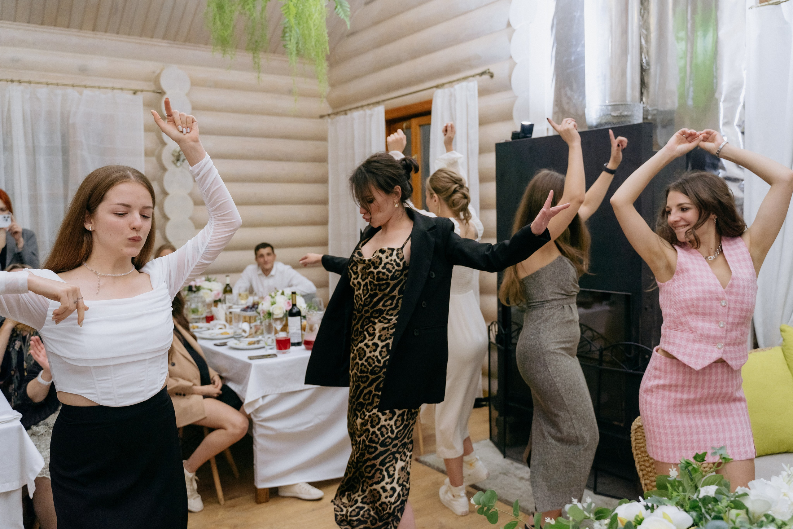 Саша и Даша. Свадебный и семейный фотограф в Новосибирске Наталья Зорина