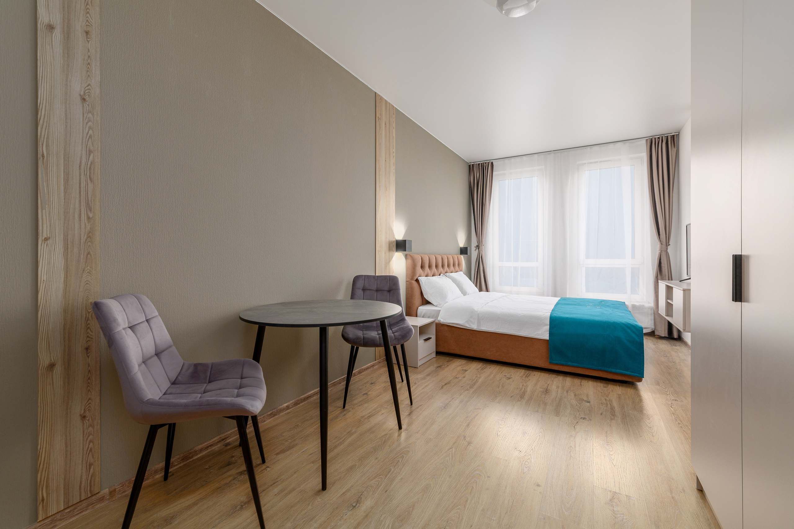 Студия, Варфоломеевская ул