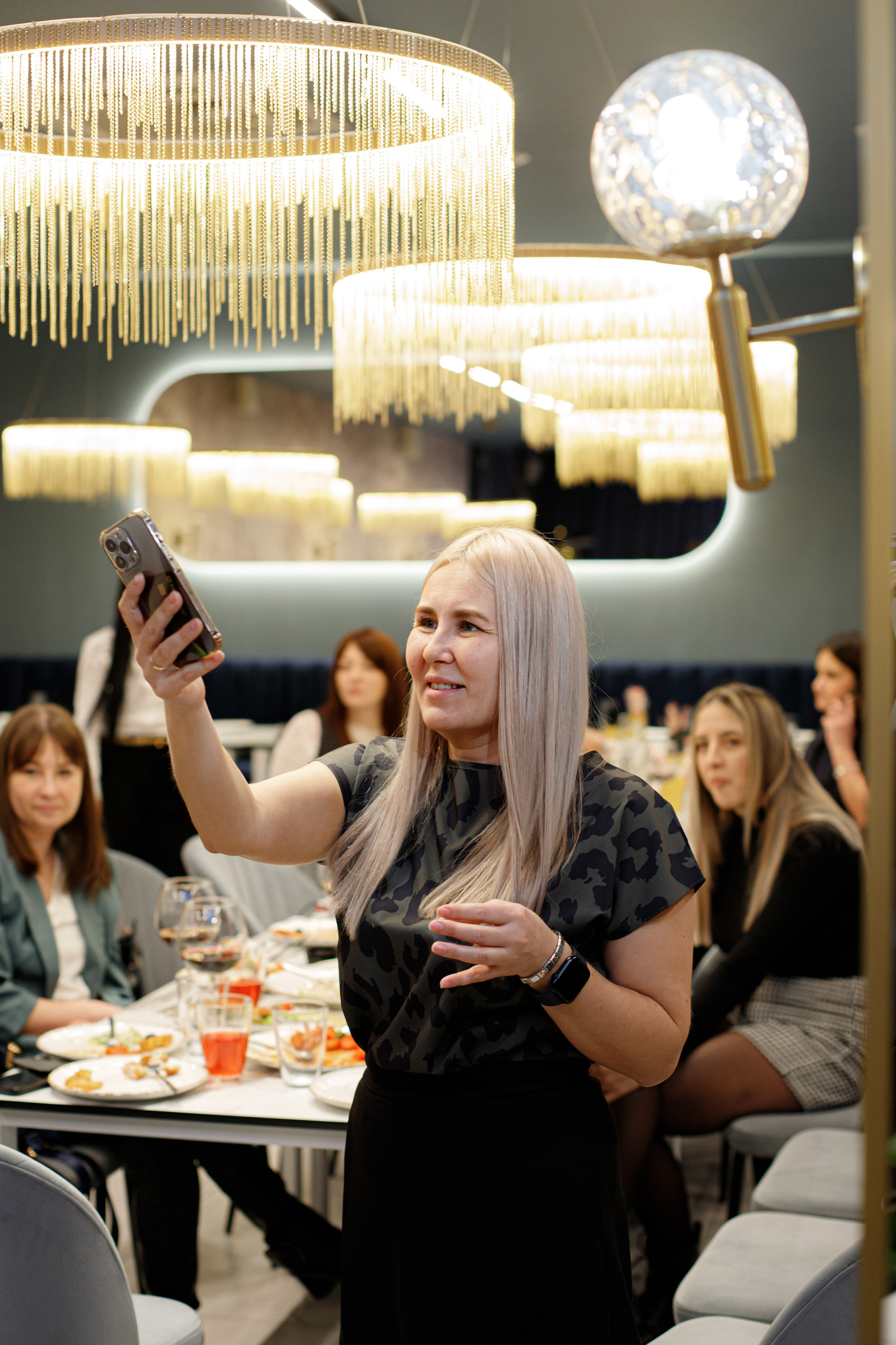 ASIA'S BIRTHDAY PARTY. Photokarish