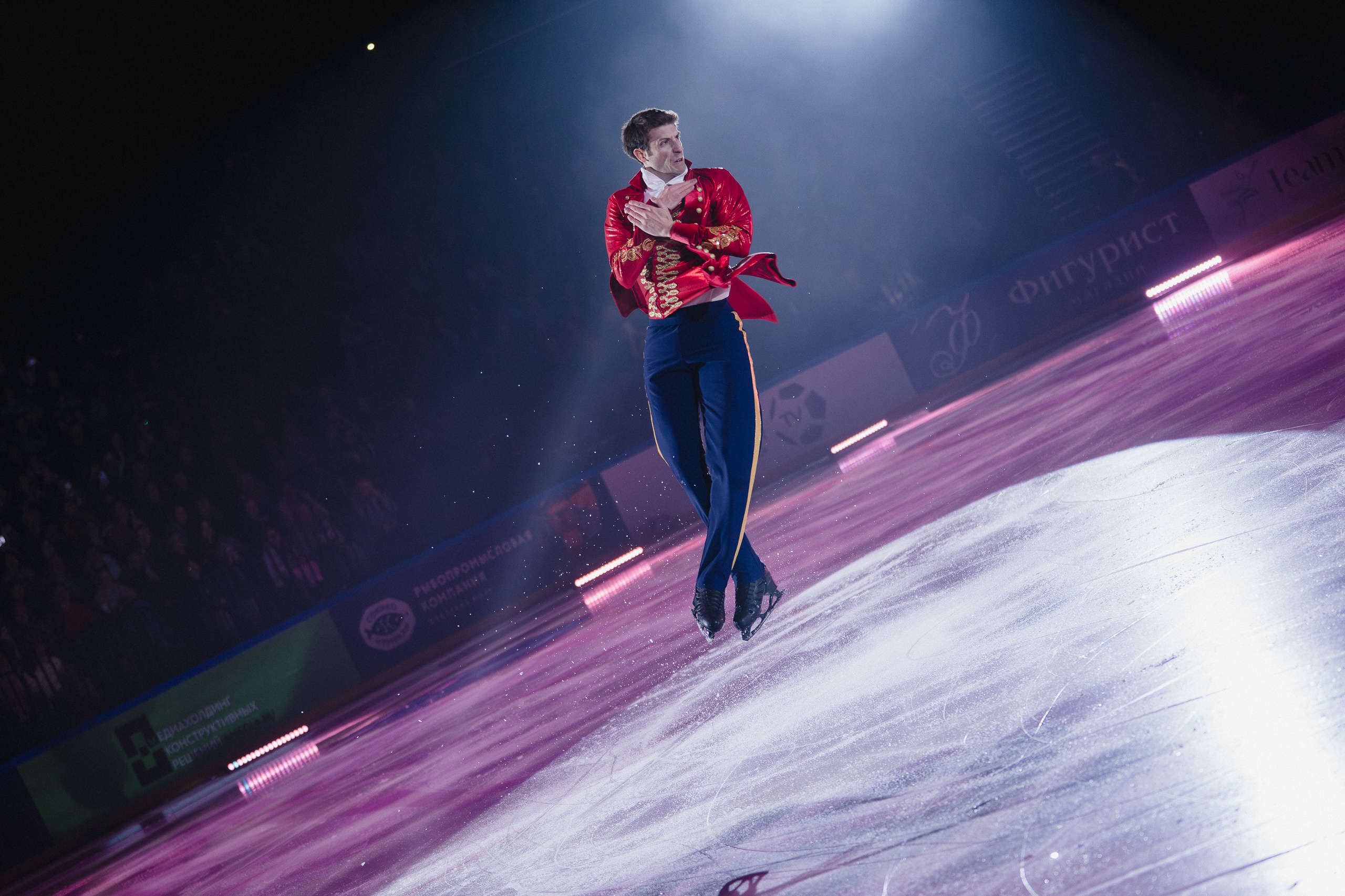 Шоу Этери Тутберидзе в Новосибирске. Воробьева Ксения — Спортивный и танцевальный фотограф Новосибирск