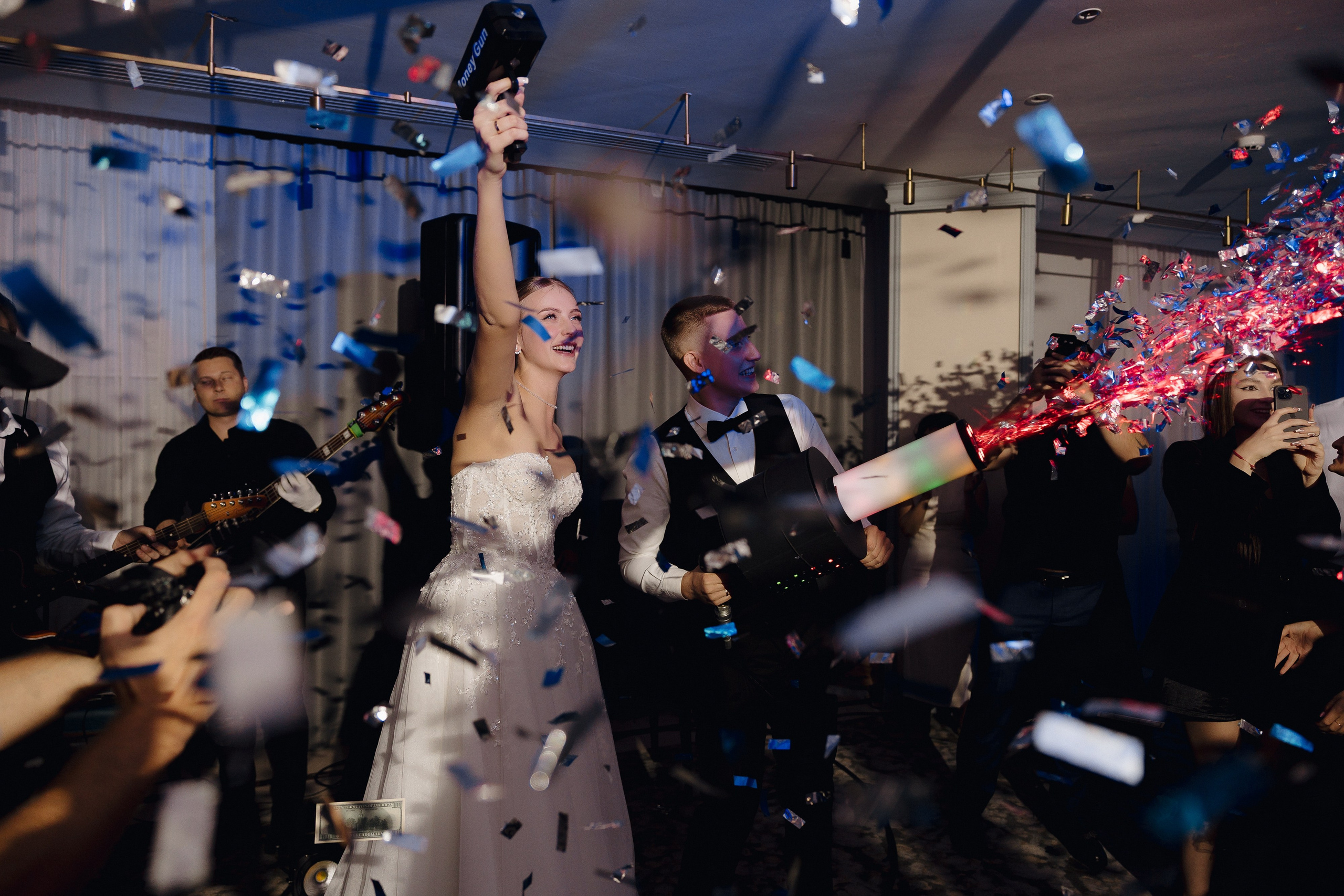 АРИНА И ЛЕША. ЧЕЛСИТИ. Свадебный и индивидуальный фотограф в Челябинске Евгения Негодяева