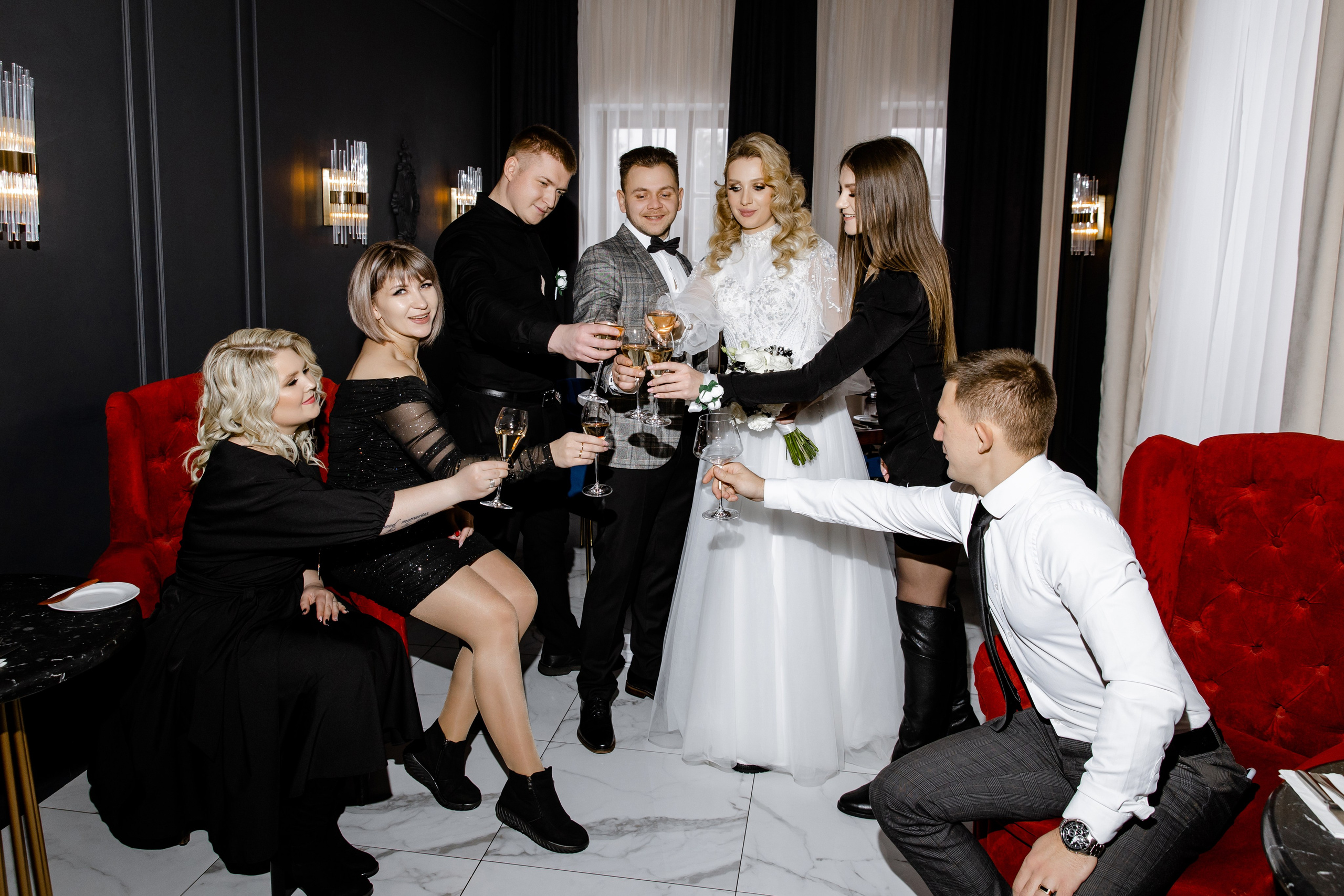 Свадебный день Артёма и Вики. Свадебный фотограф Анна Бабахина