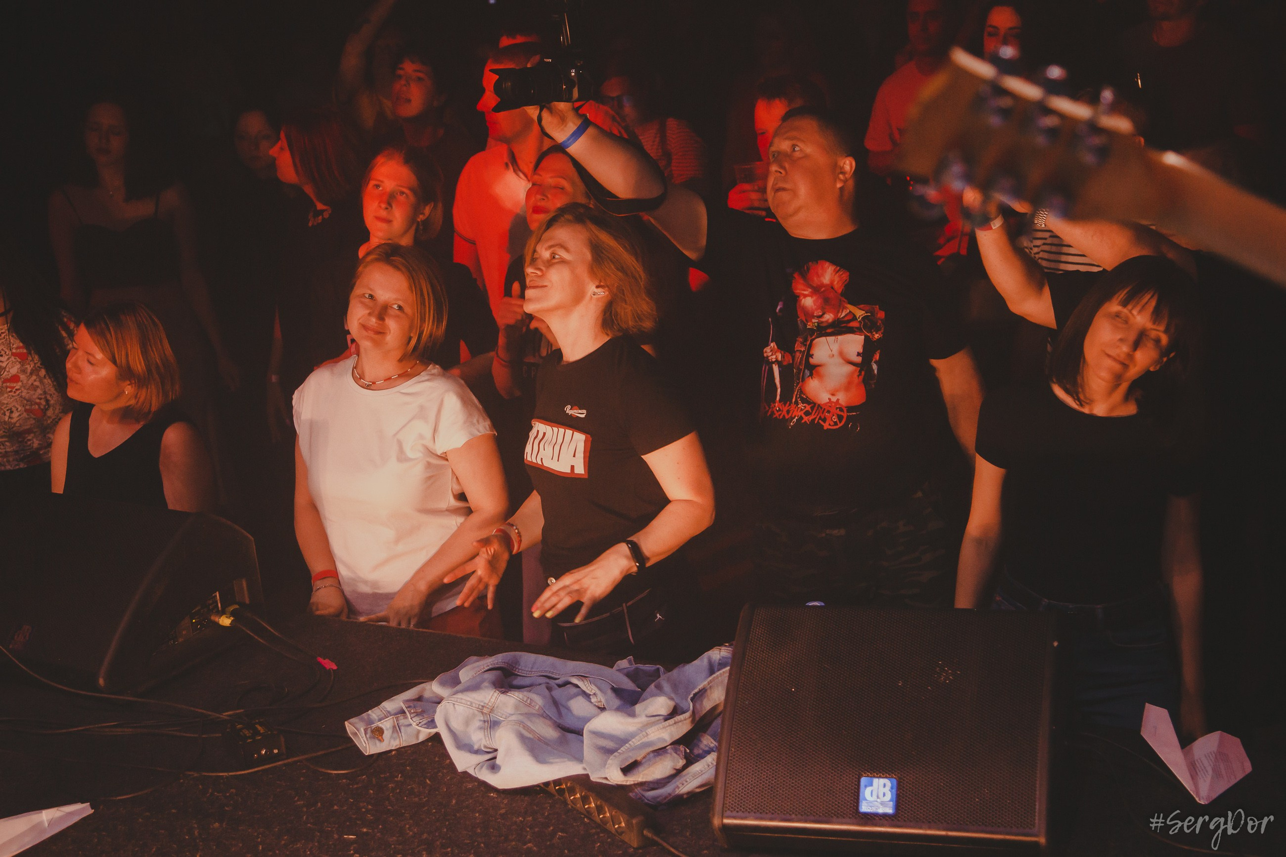 Радиопомехи, Серёга Рудаков, культурный центр Сердце, Шум Земли, концерт, флаги, Санкт-Петербург, СПб, 22.06.2024, SergDor, 22 июня 2024 года, #SergDor