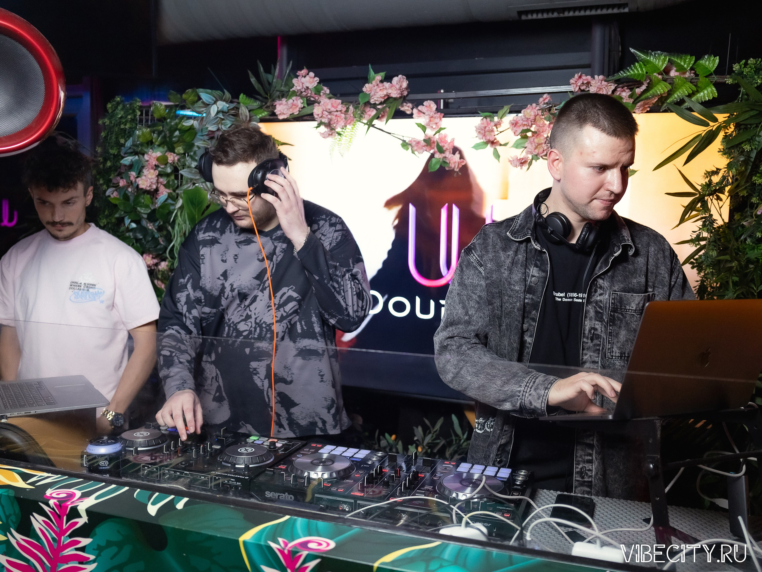 DOUBLE U. VIBECITY.RU Вайб Сити Ру Фоторепортажи Фотоотчеты Калининград