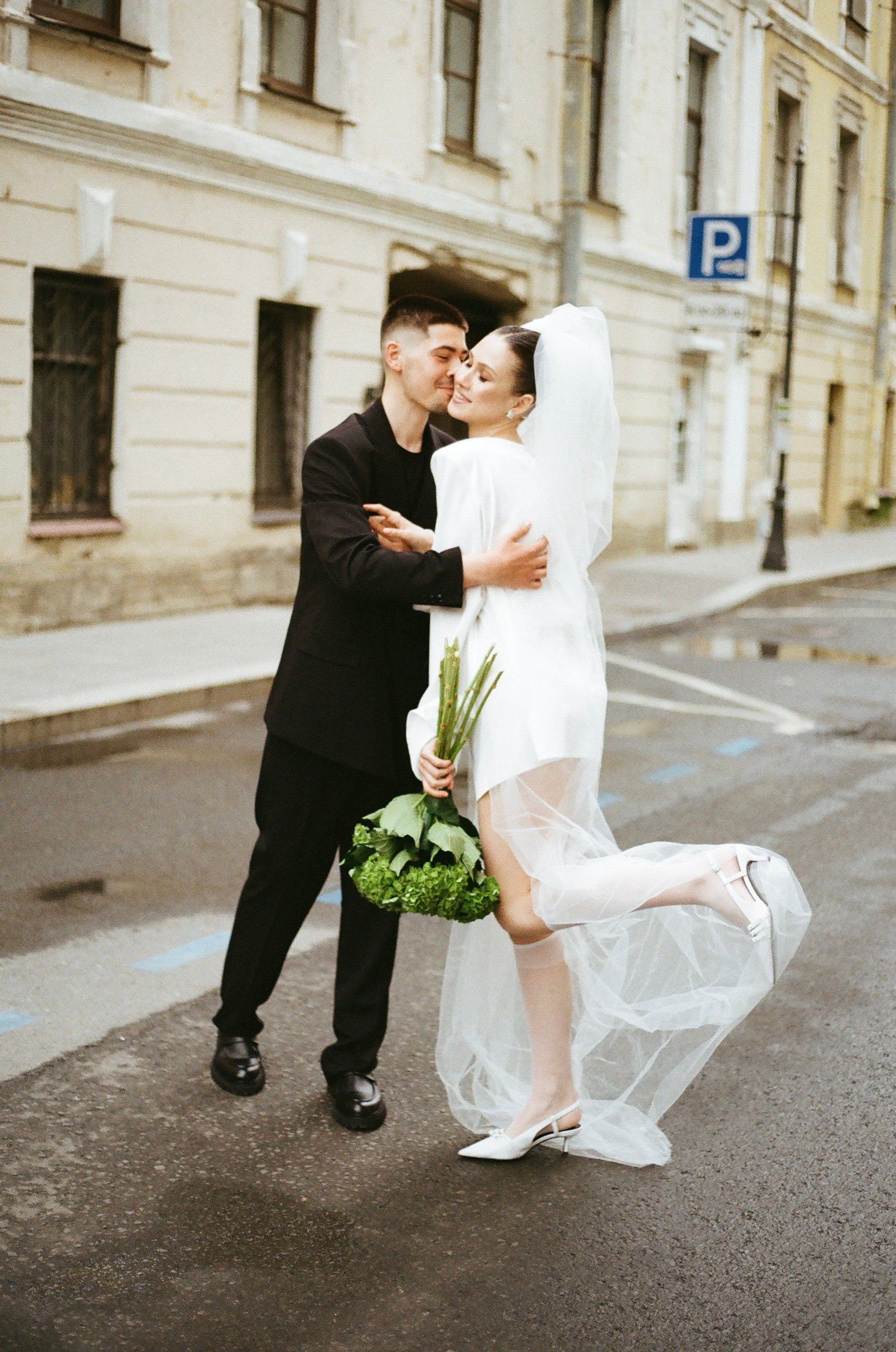 В Питере любить