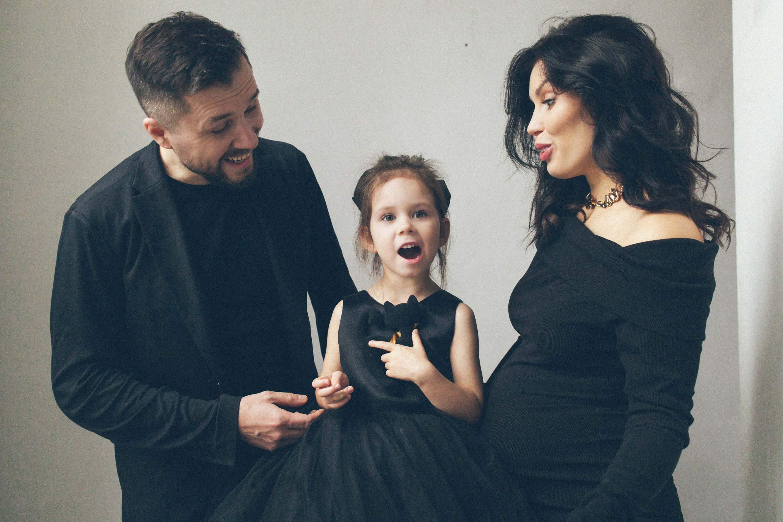 В черном. Детский семейный фотограф в Москве Светлана Микадзе