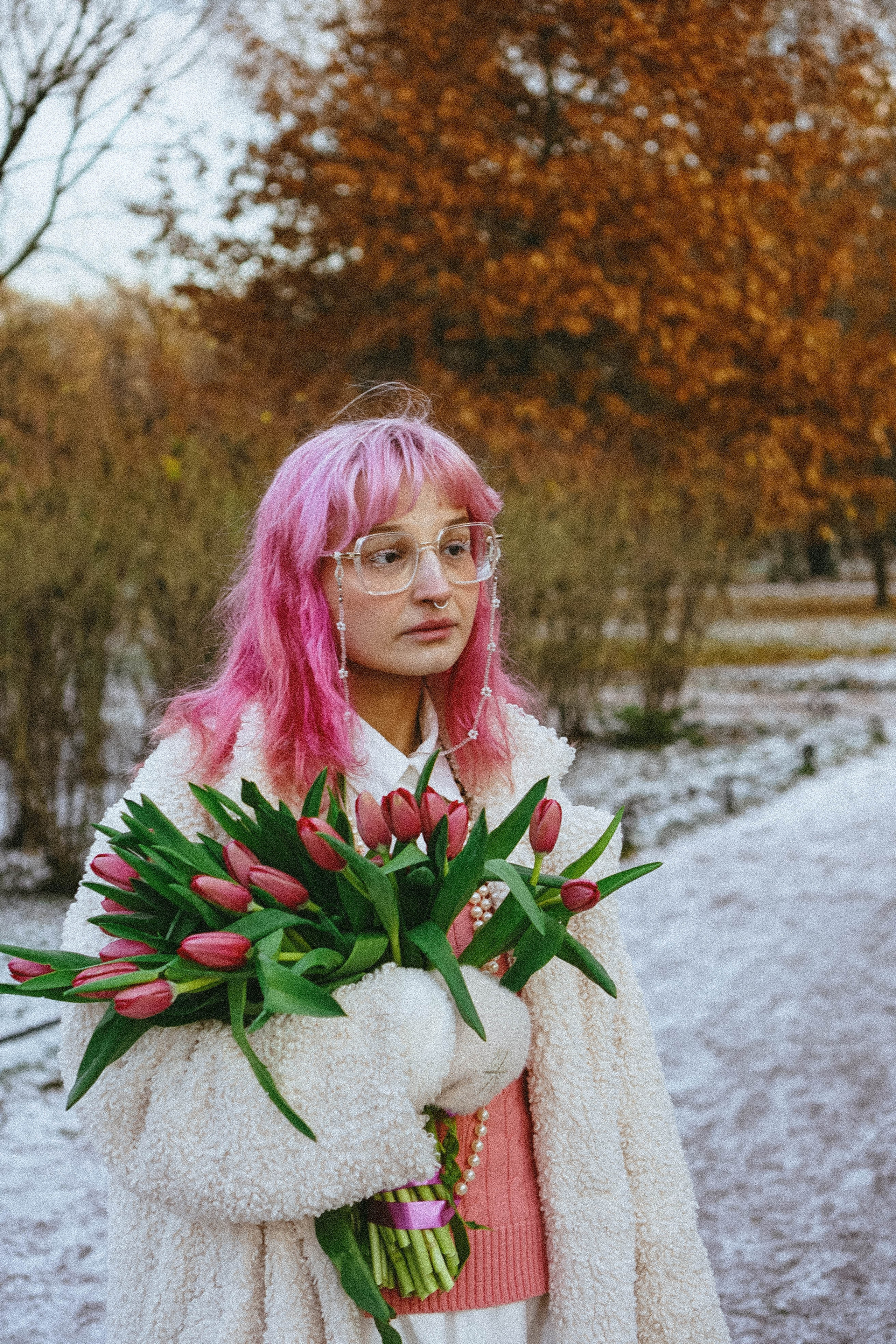 Прогулочная фотосессия с тюльпанами. Профессиональный фотограф, Санкт-Петербург — Виктория Богомолова