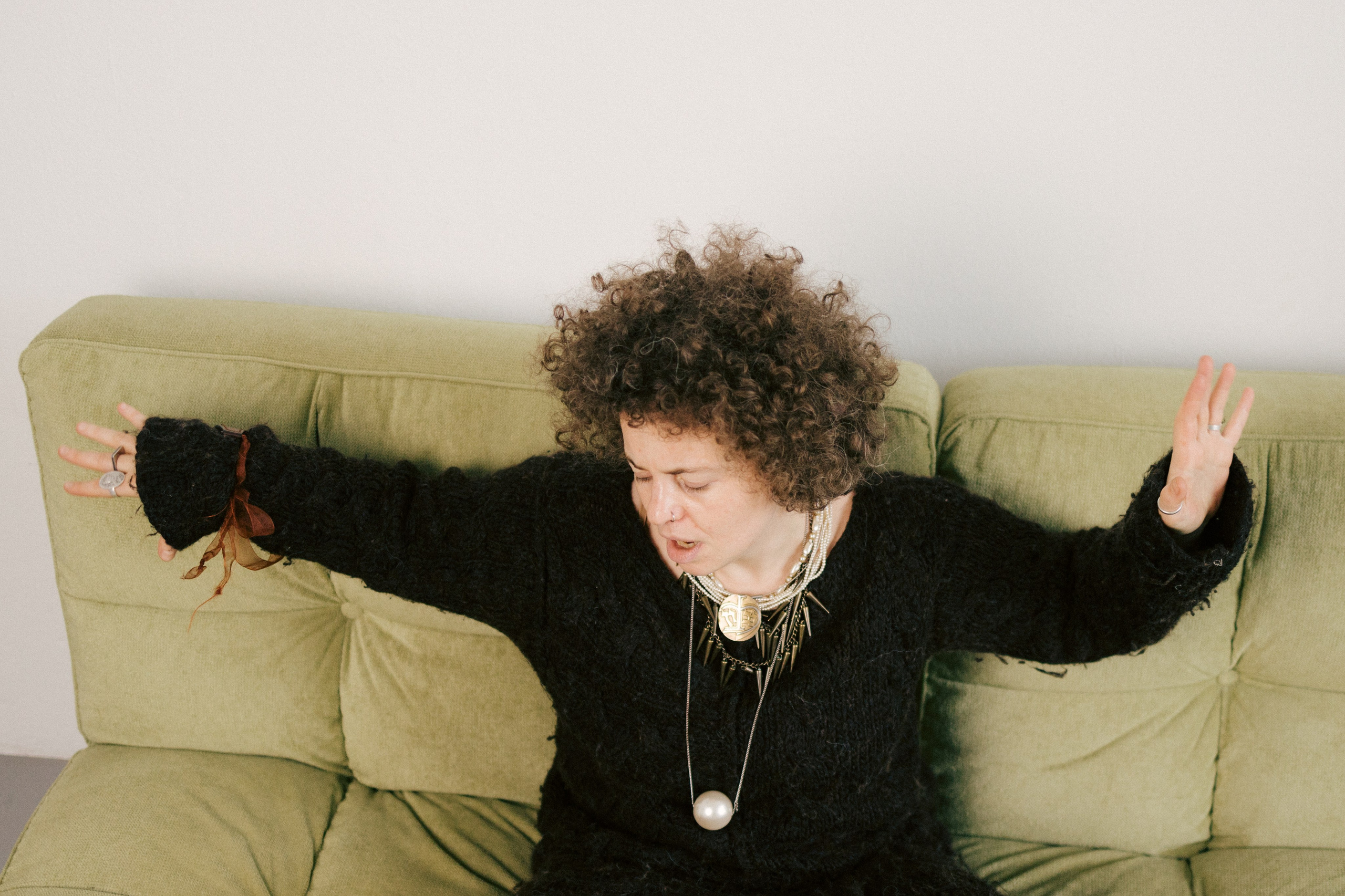 Белла. Студия