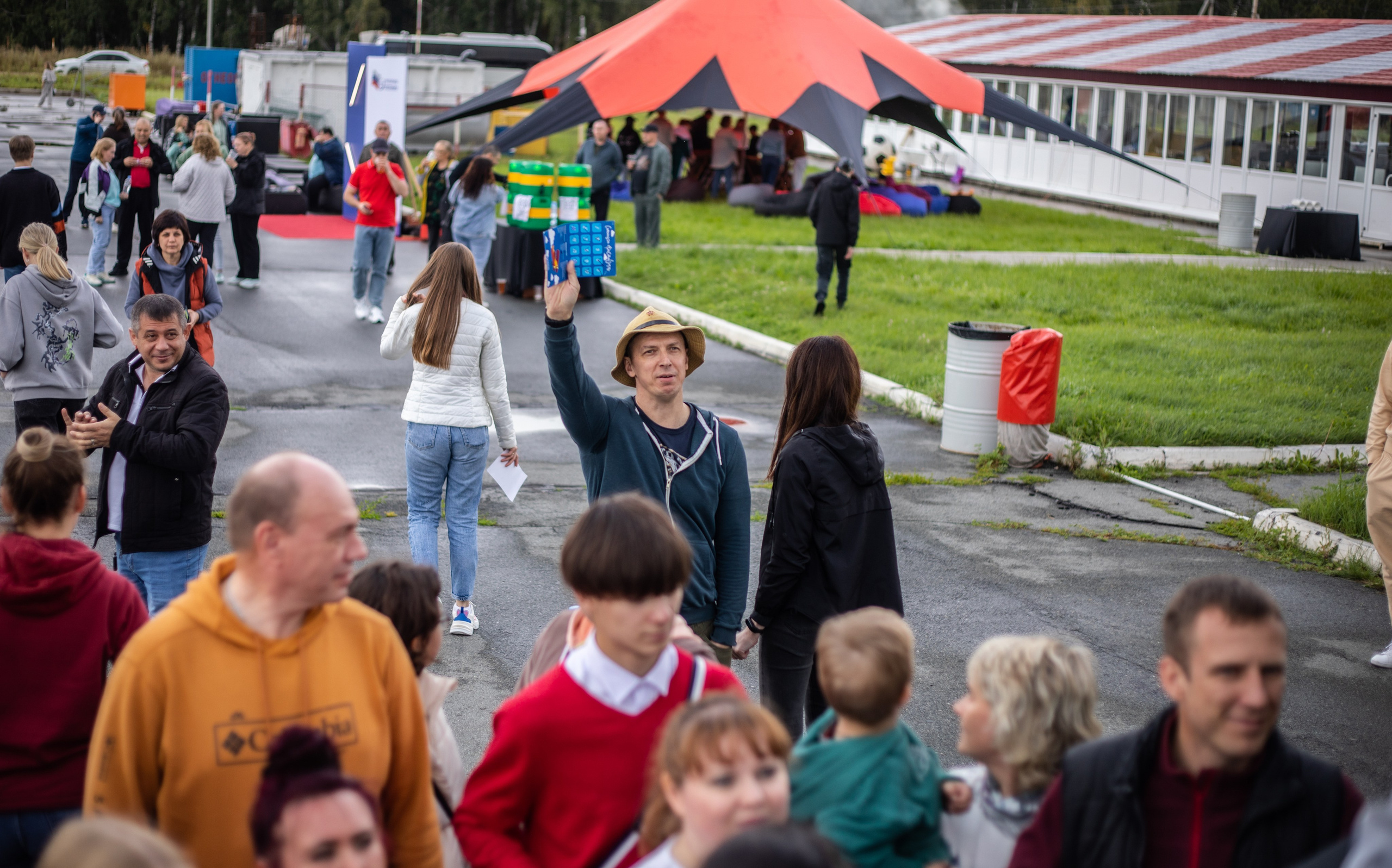 УЗСТ- Корпоративный тимбилдинг на аэродроме. Репортажный и свадебный фотограф в Челябинске Елисеев Павел