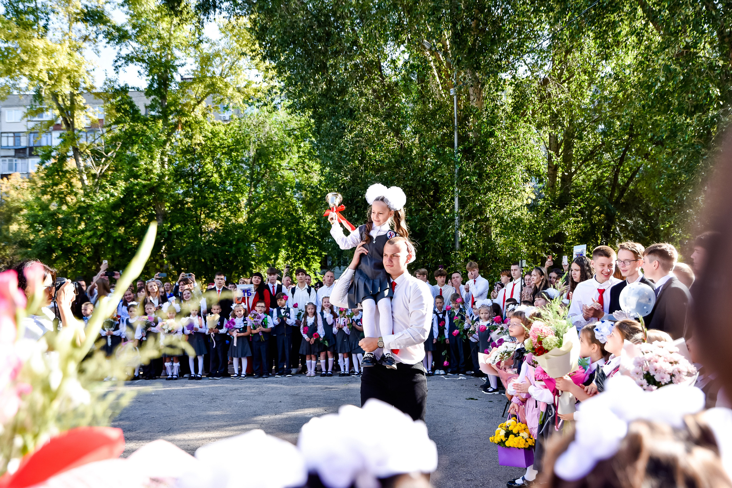 Линейка в школе № 49