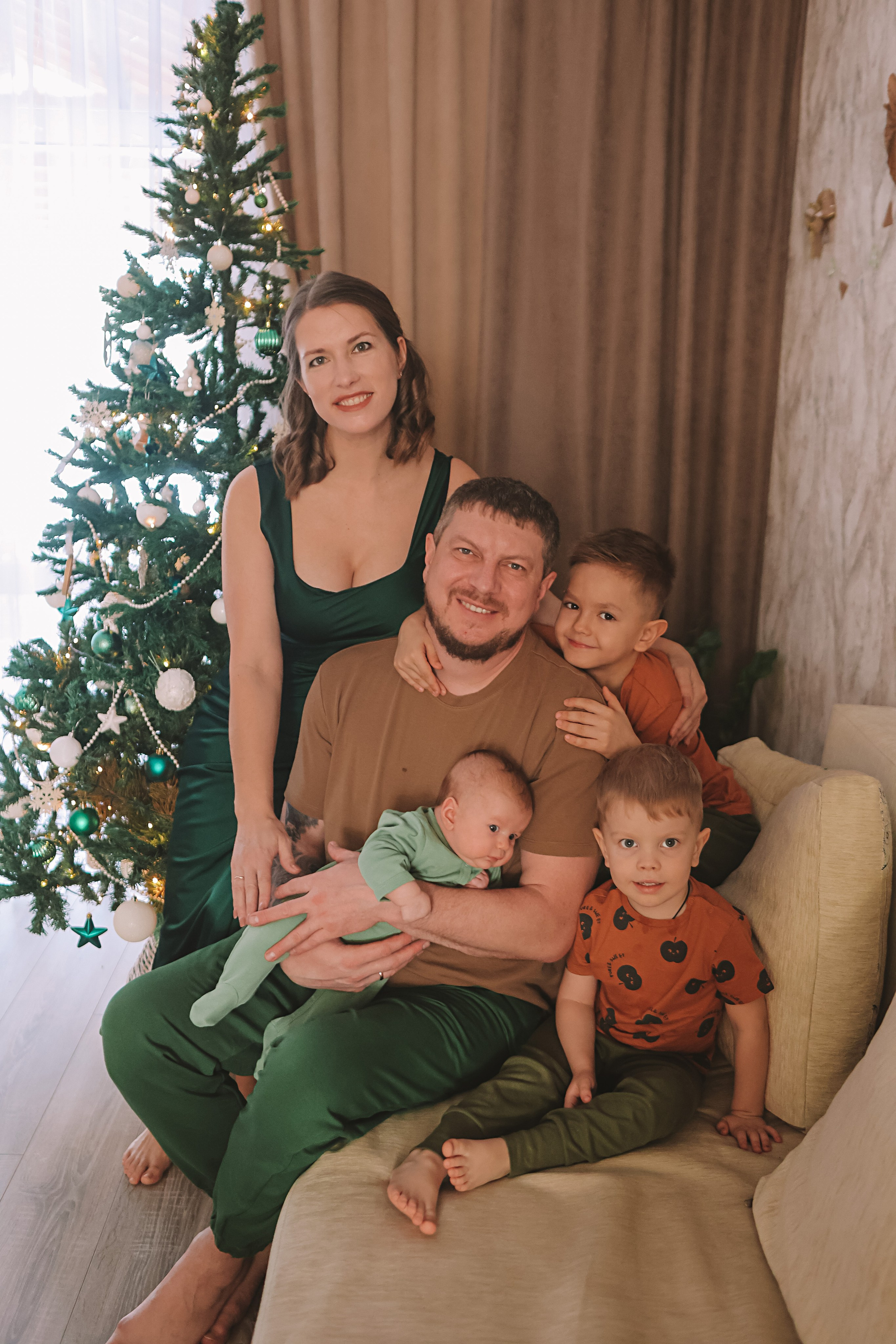 Команда. Семейный фотограф Тюмень, фотограф на роды Салмина Мария