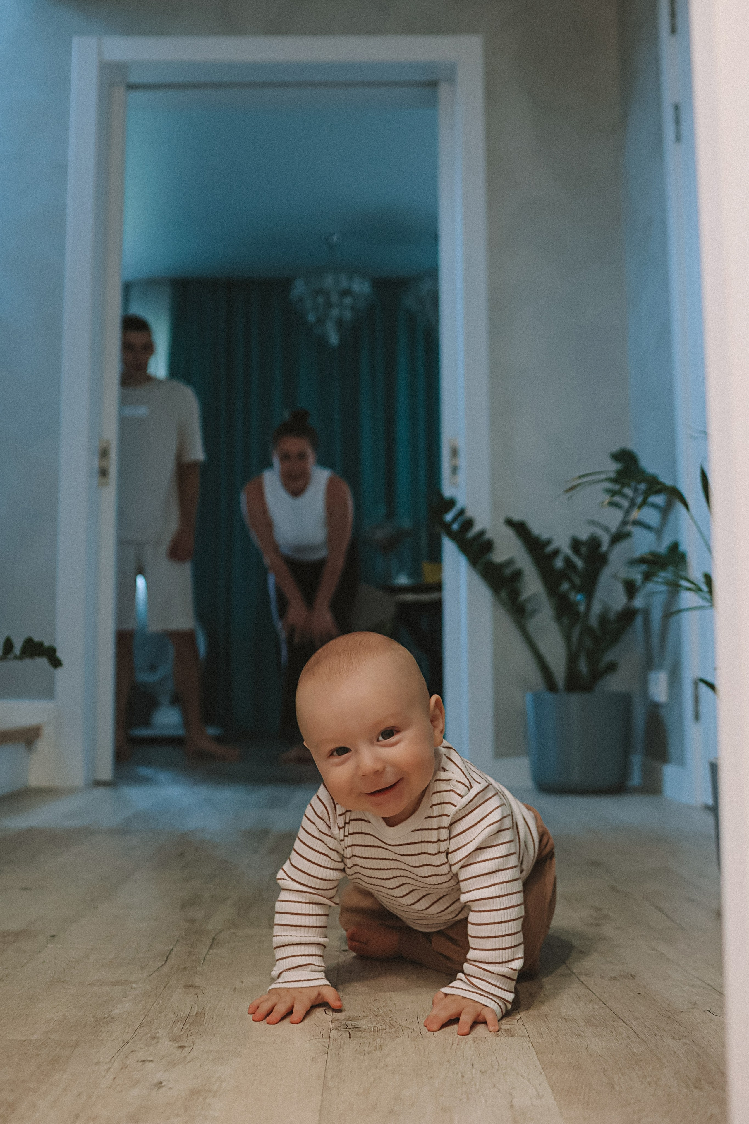 Мише 8 месяцев. Семейный фотограф Тюмень, фотограф на роды Салмина Мария