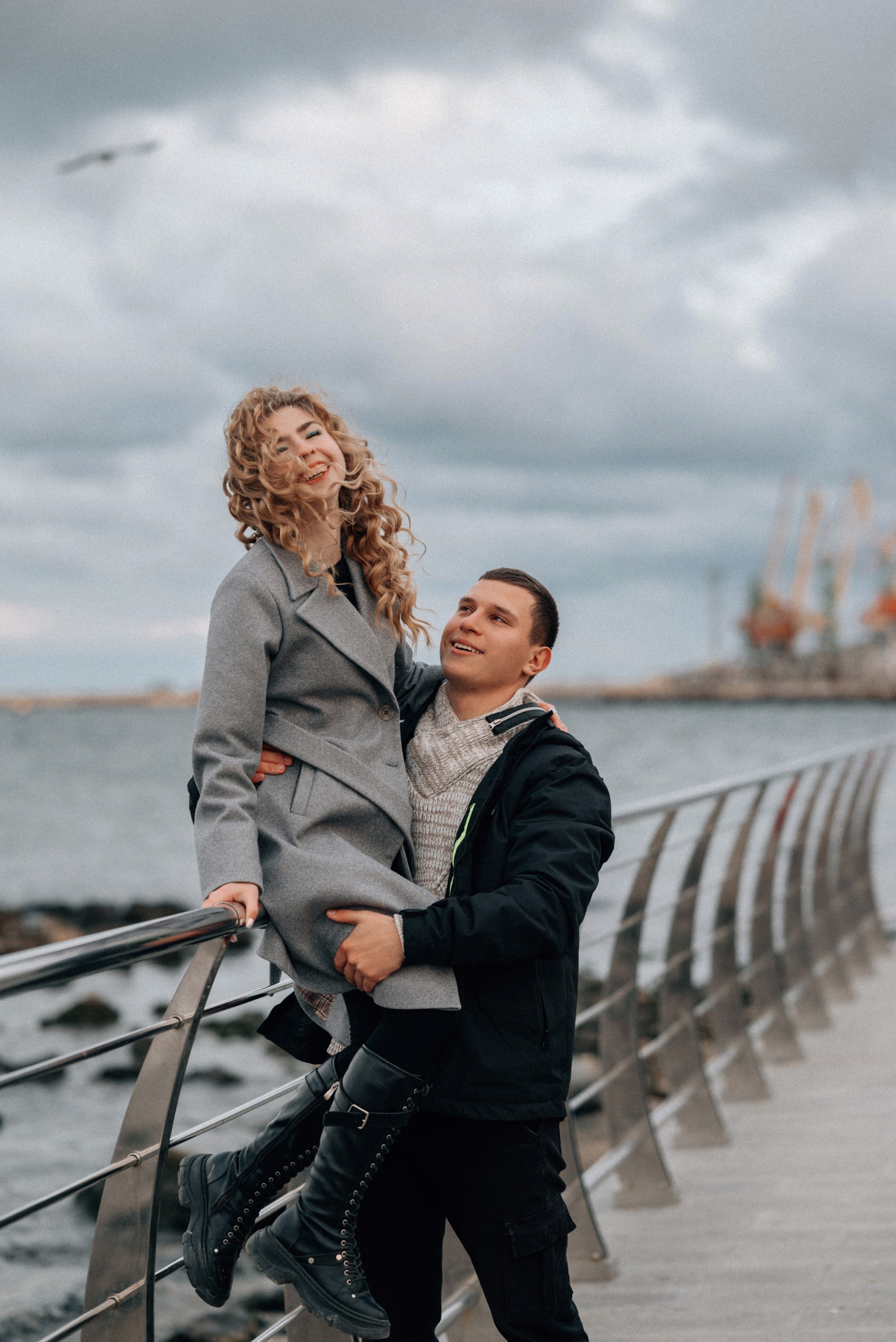 ПРЕДСВАДЕБНАЯ ФОТОСЕССИЯ АРТЁМА И АНГЕЛИНЫ В ФЕОДОСИИ