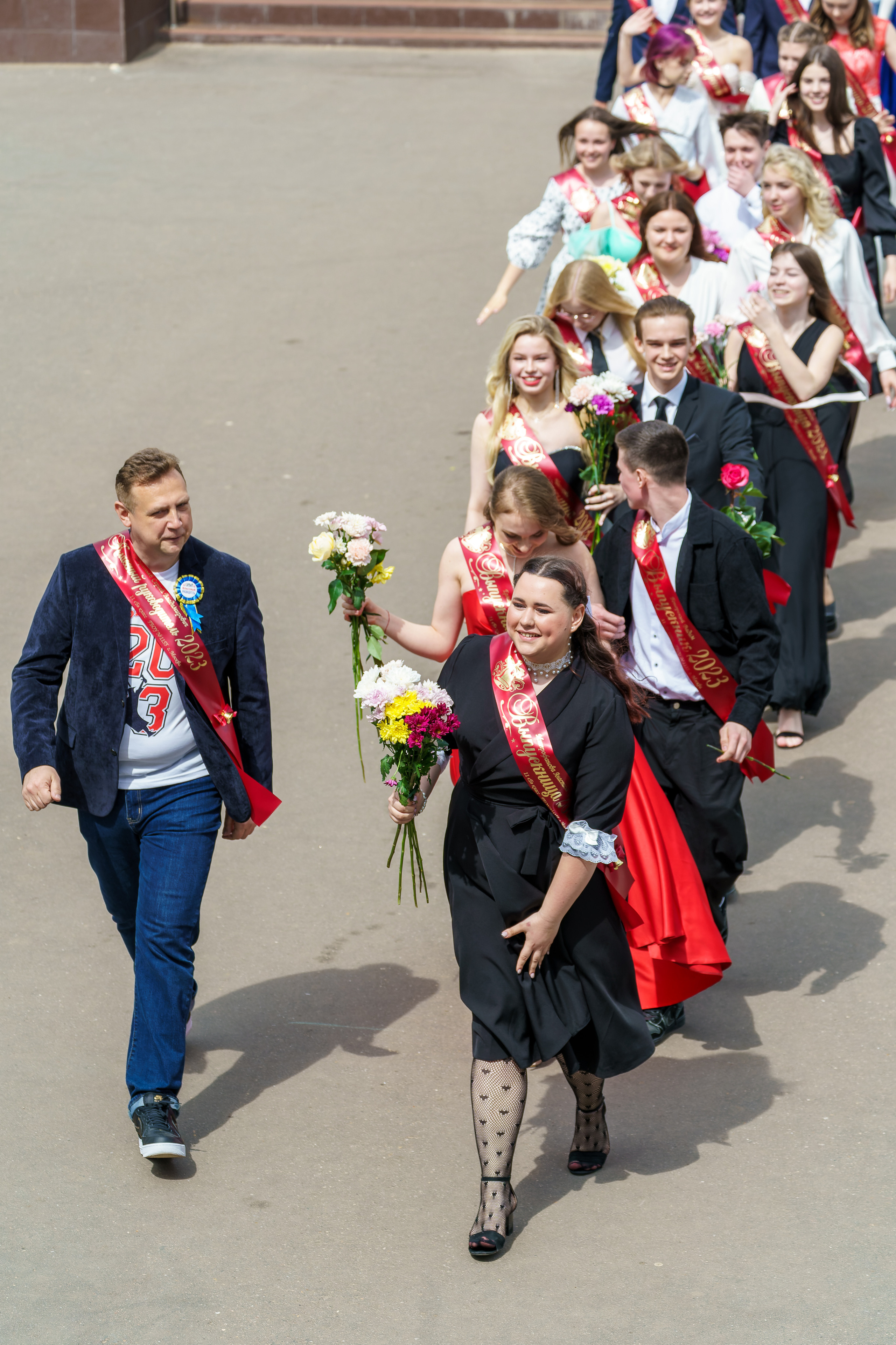 Последний звонок, выпускной в школе. «Студия DRONAVT`s» — видеосъёмка и фотография г. Москва