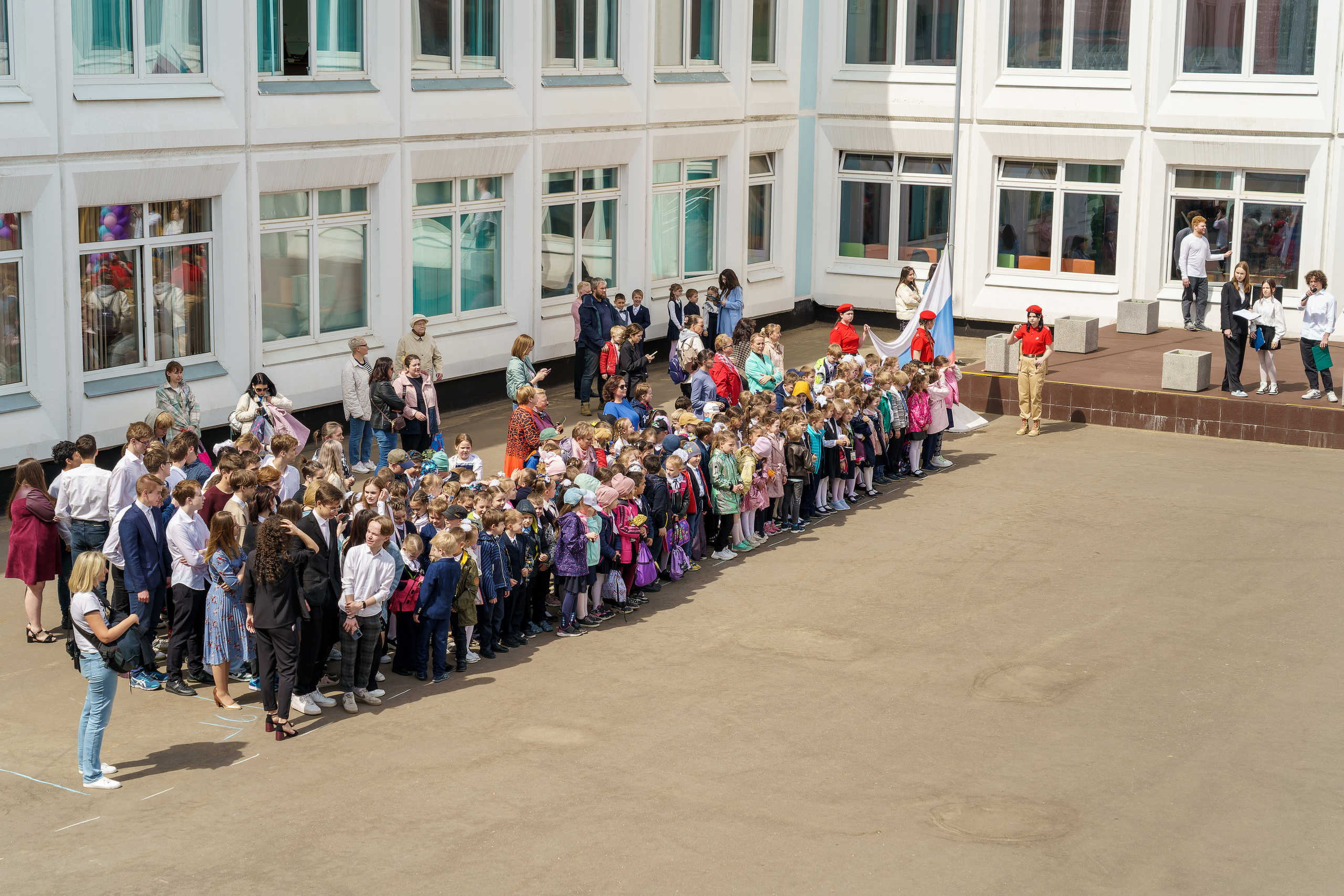 Последний звонок, выпускной в школе. «Студия DRONAVT`s» — видеосъёмка и фотография г. Москва
