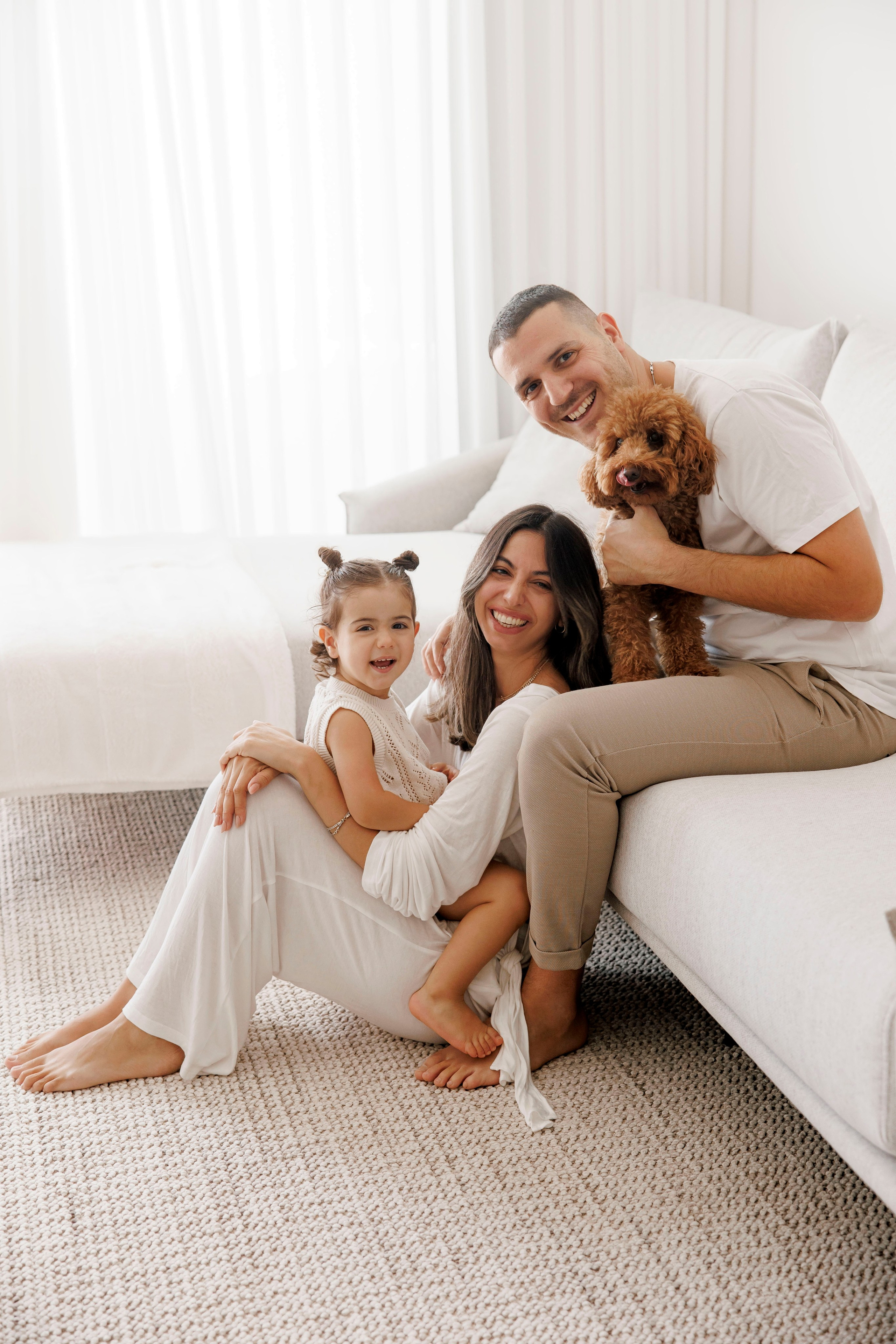 Family photoshoot at home. Главная