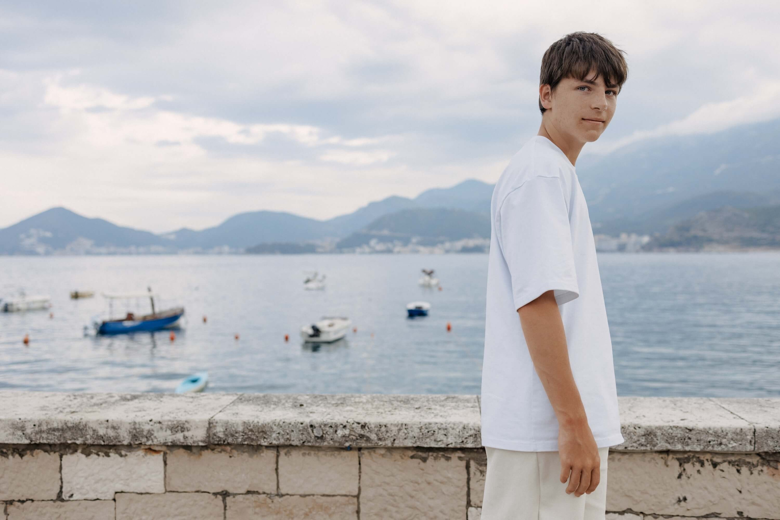 Семейный фотограф в Свети-Стефан Черногория. Федор Лемешко — Семейный и Свадебный Лайфстайл фотограф в Таиланде Дубае Грузии Армении