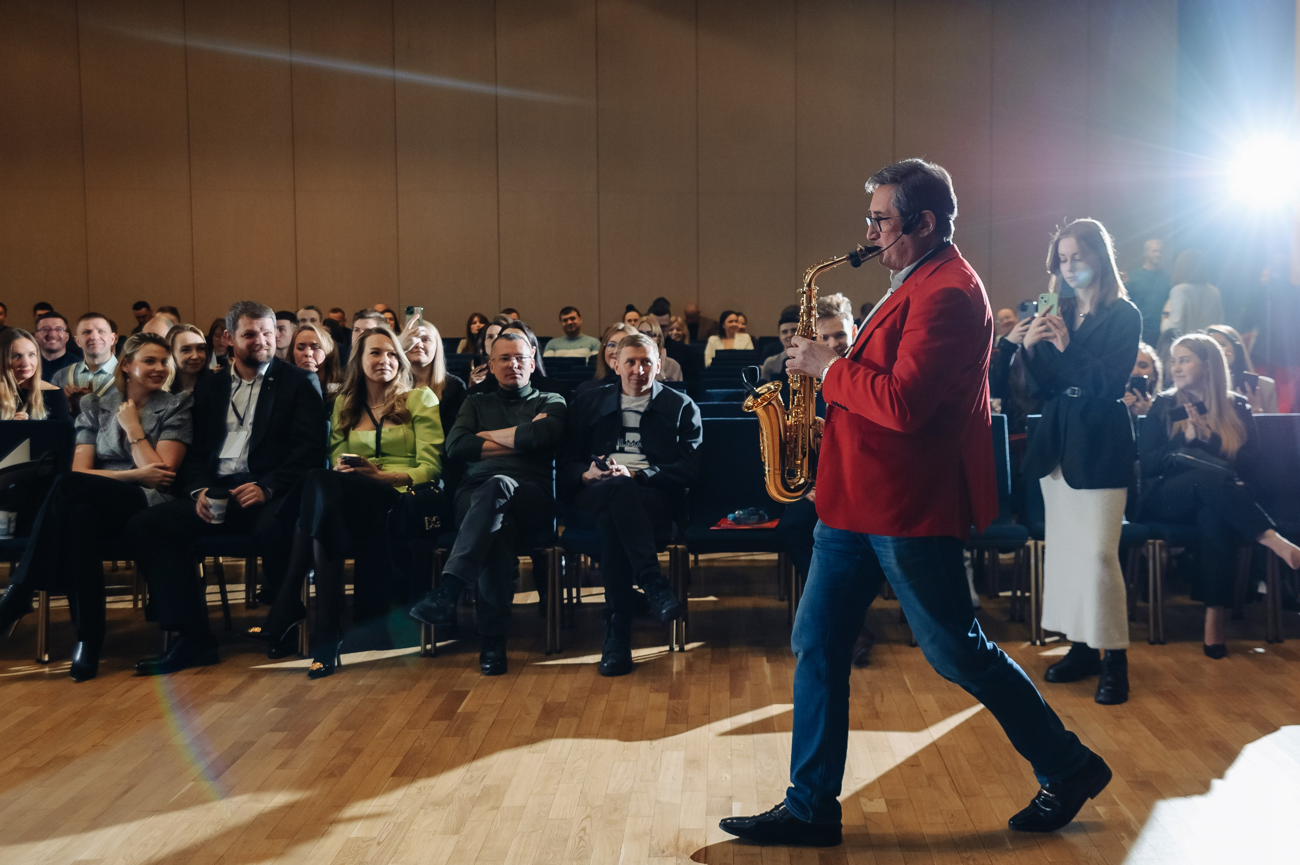 Бизнес-конференция. Фотограф в Екатеринбурге Артём Зайнетдинов