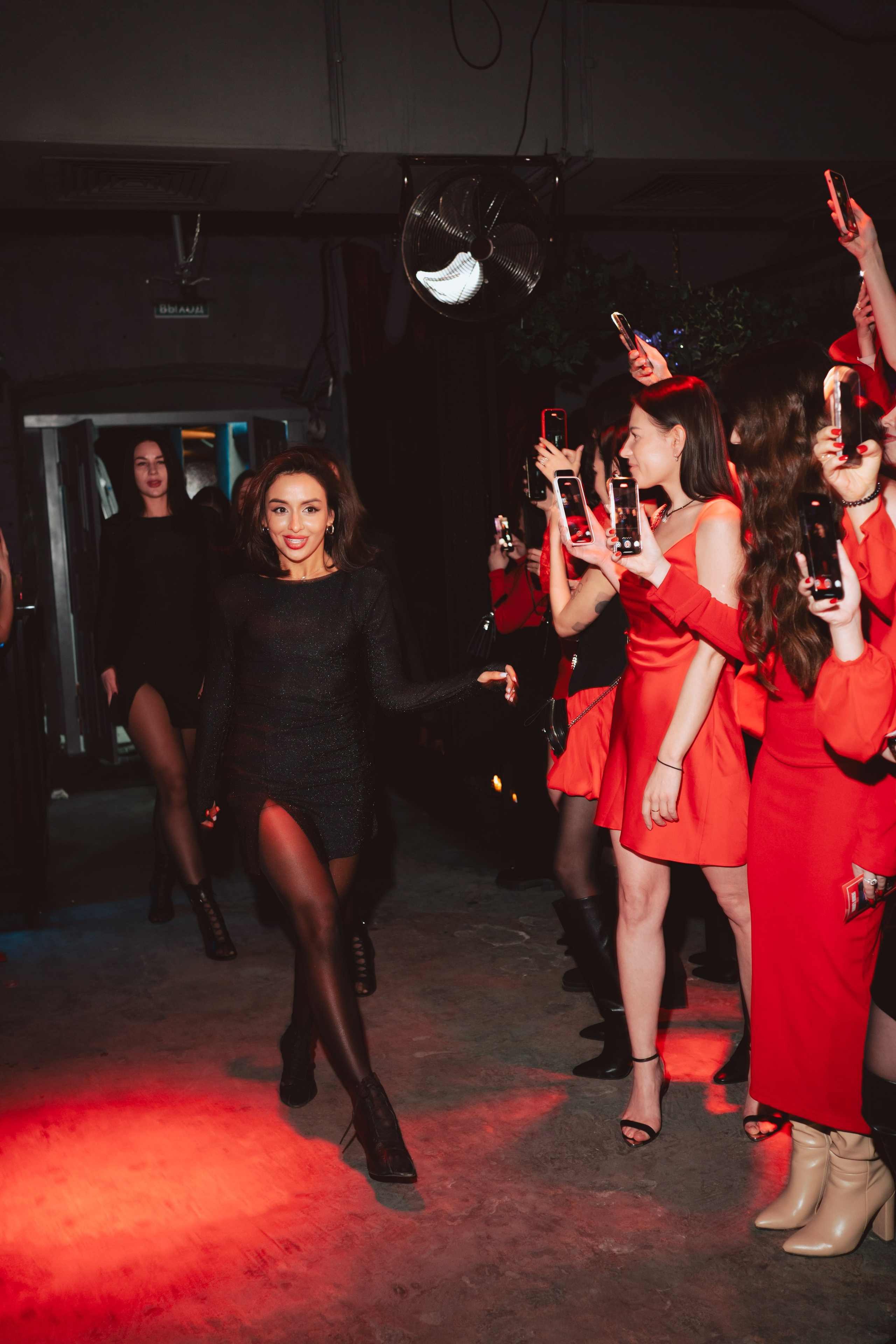 SO STRIP // Woman's moment. Репортажный фотограф в Казани Виктория Трунова