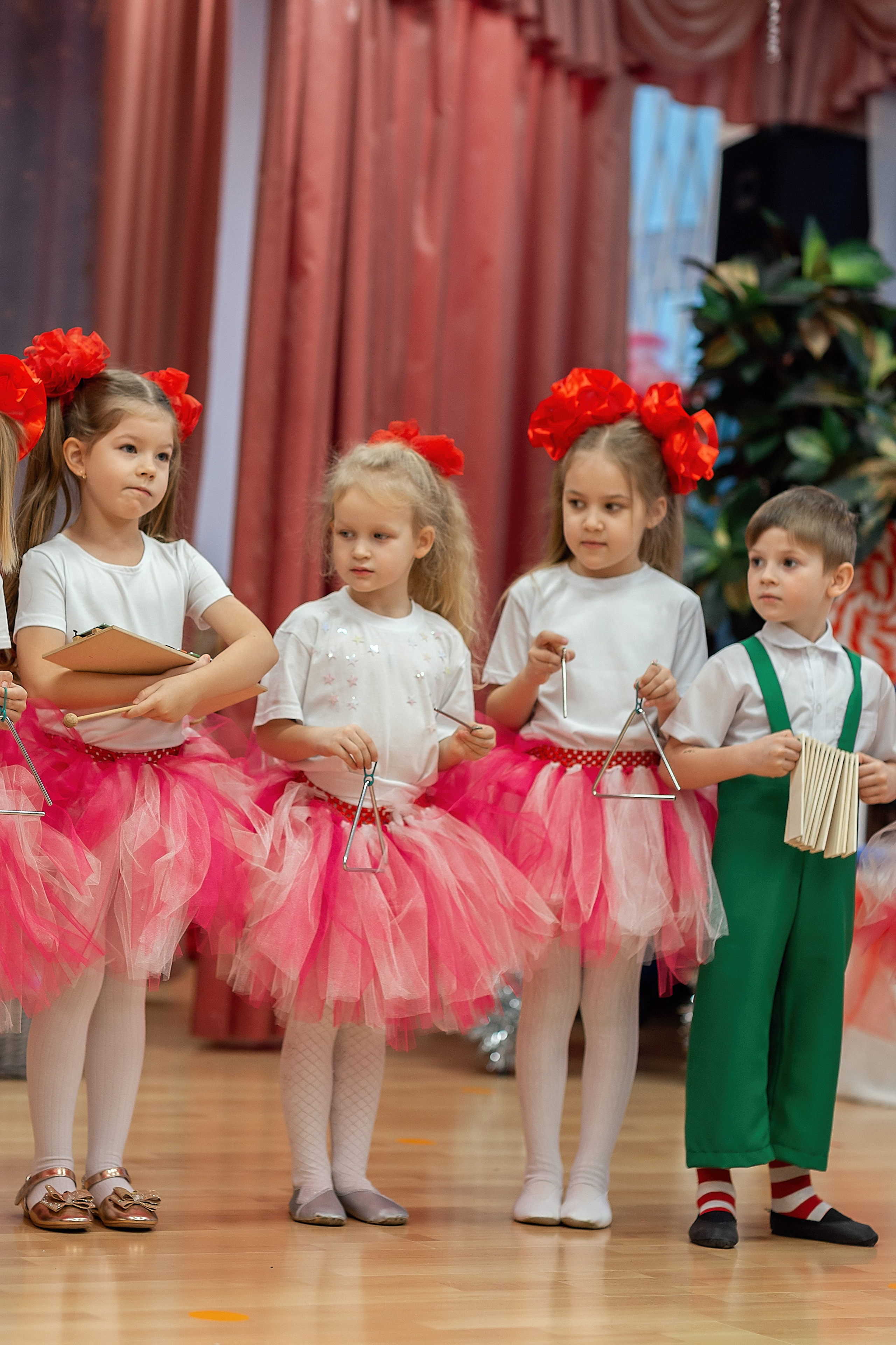 Утренник_"Карамельная фабрика» 2024. Семейный фотограф в Санкт-Петербурге