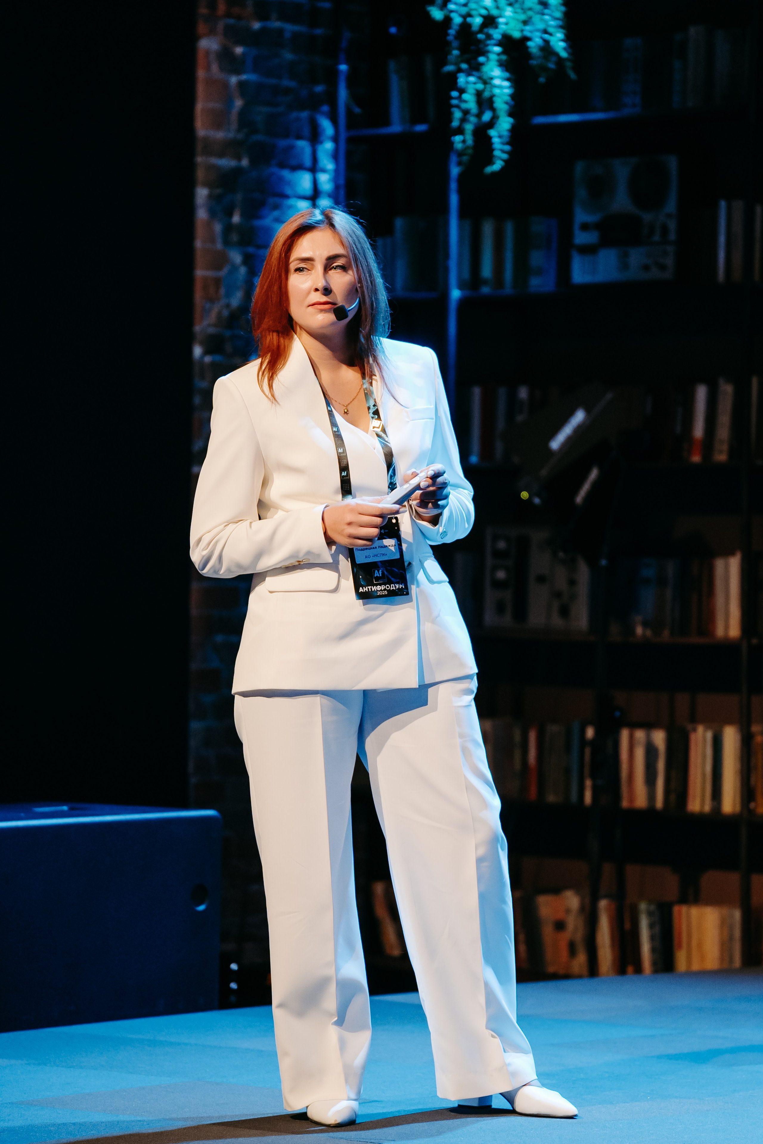 2025.04.02_АF_Антифродум. Репортажный и свадебный фотограф в Москве Рая Небогатова