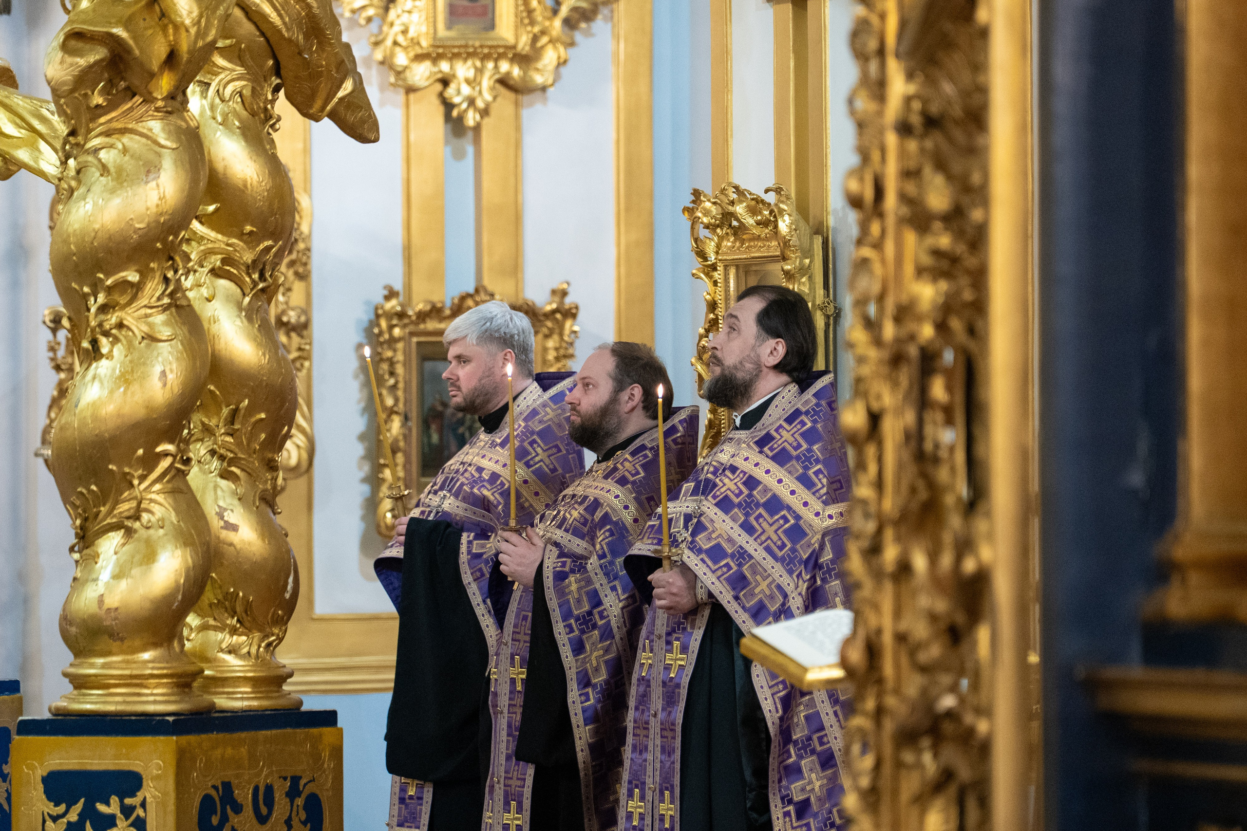 Воскресное бдение в канун Недели Крестопоклонной. НИКОЛО-БОГОЯВЛЕНСКИЙ МОРСКОЙ СОБОР