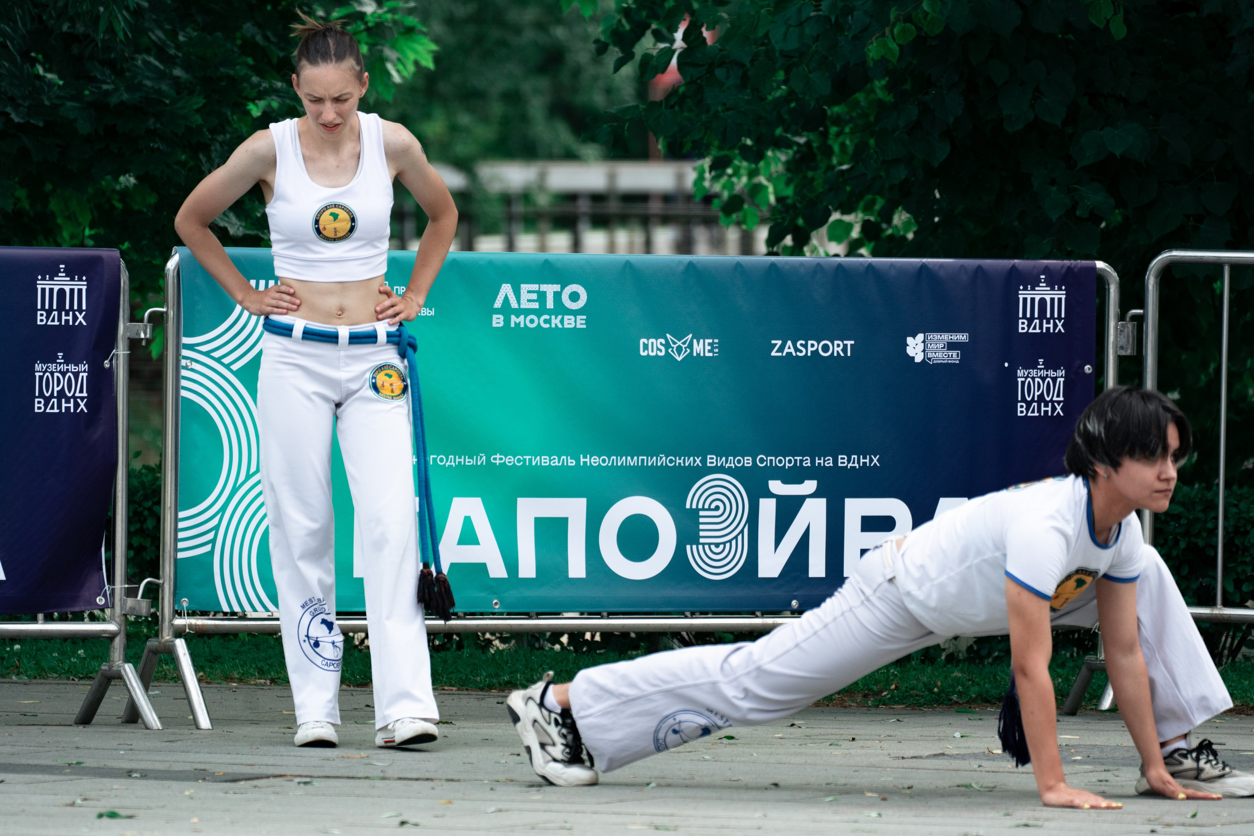 Открытый класс AXE Capoeira на фестивале неолимписких видов спорта на ВДНХ 2025 г:. Фотограф в Москве Ткаченко Владимир