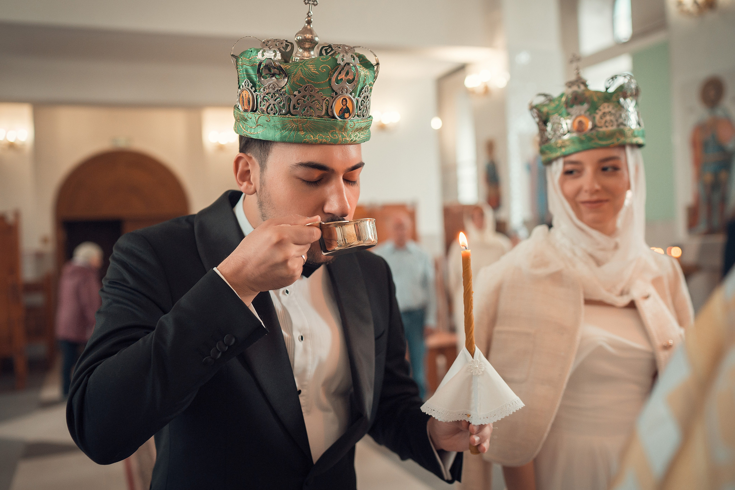 Таинство Венчания Ивана и Полины Храм Феодора Тирона. Фотограф на Крещение и Венчание в Красноярске Рамазанова Юлия