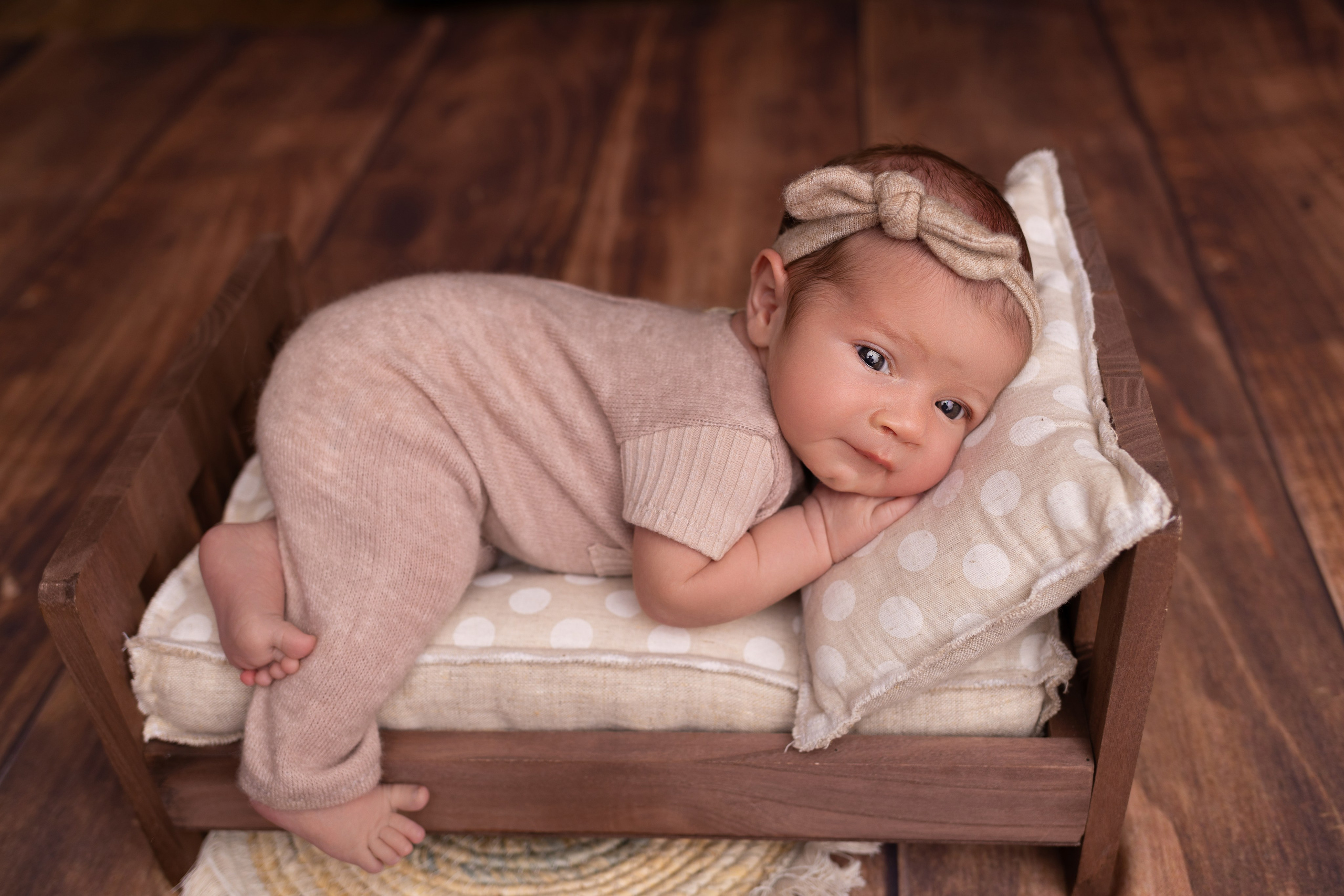 Классическая фотосессия малыша. Фотограф новорожденных малышей в Омске и Омской области Эльвира Камаева
