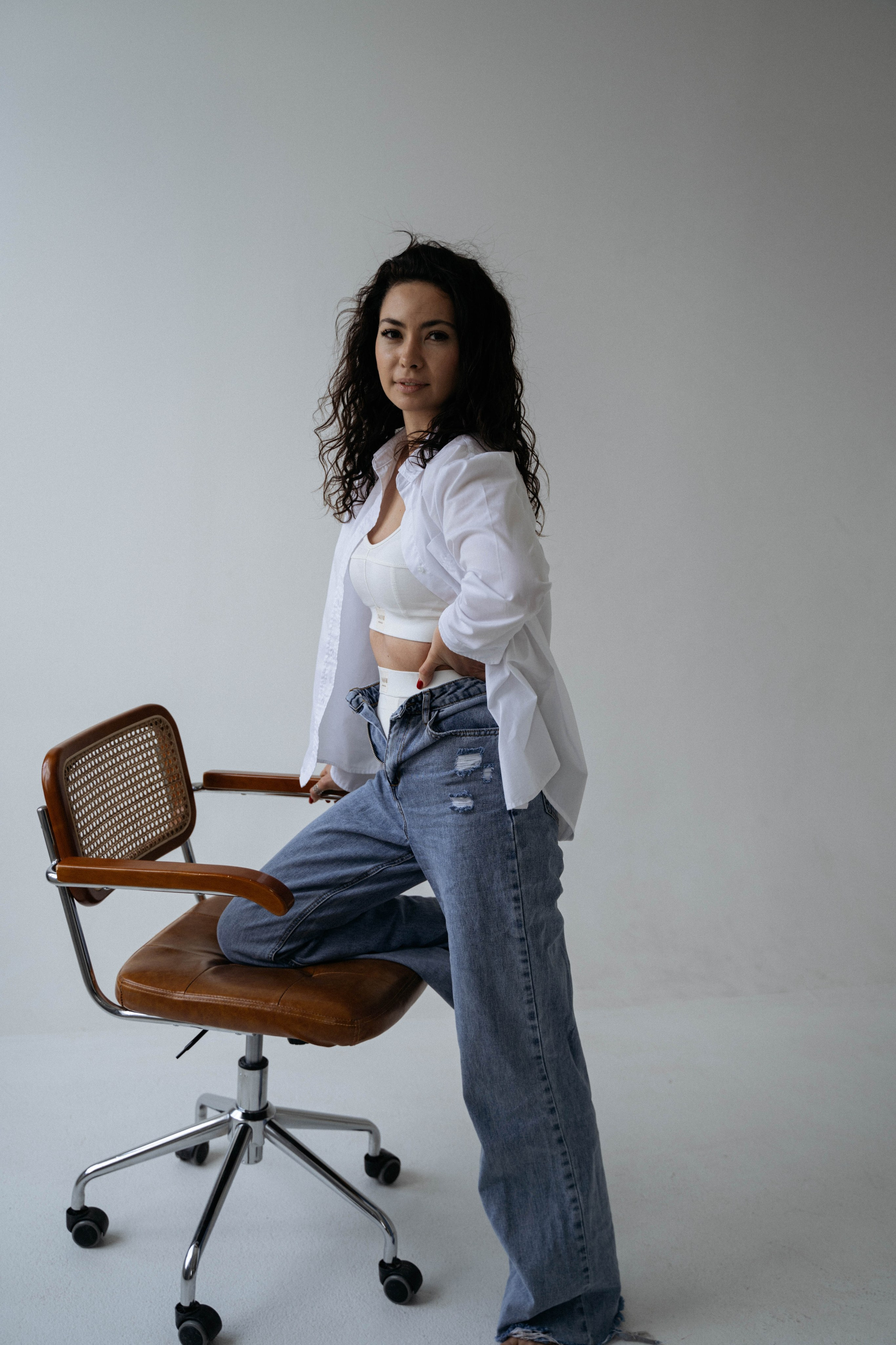 Студийная весна