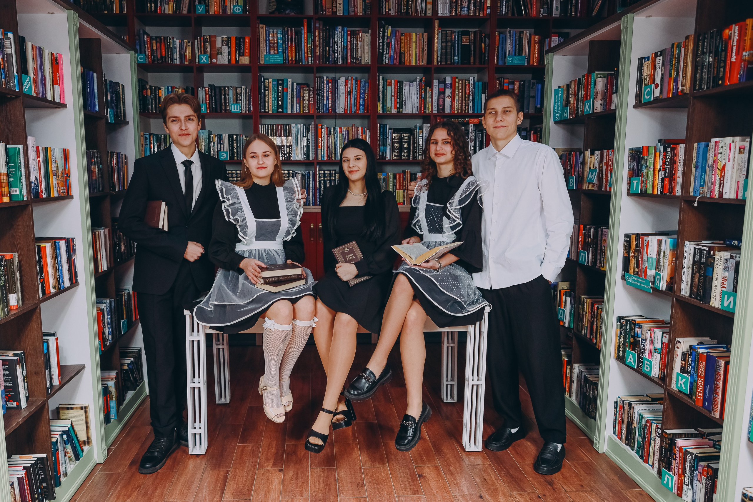 Фото в городской библиотеке. Яковлева Екатерина. Школьный и семейный фотограф