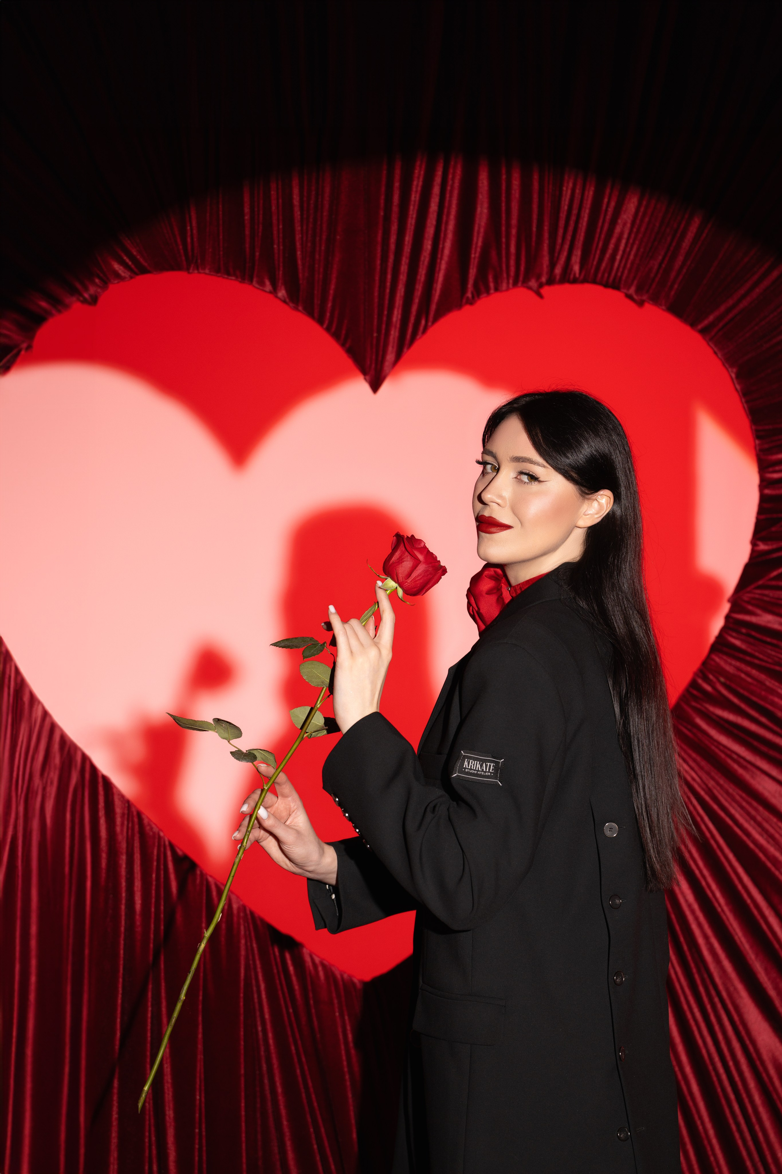 Цветной свет и фигуры. Фотограф Минск