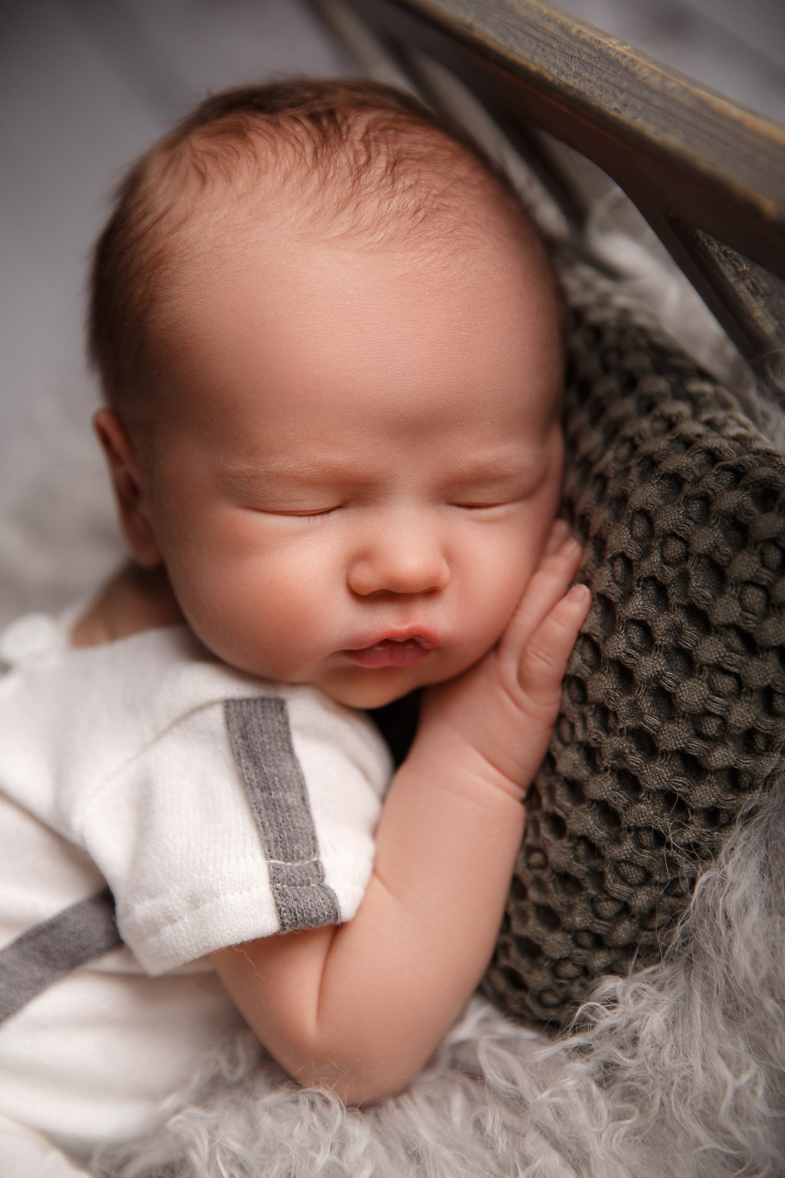 Gray. Фотограф новорожденных, семейный фотограф в Санкт-Петербурге