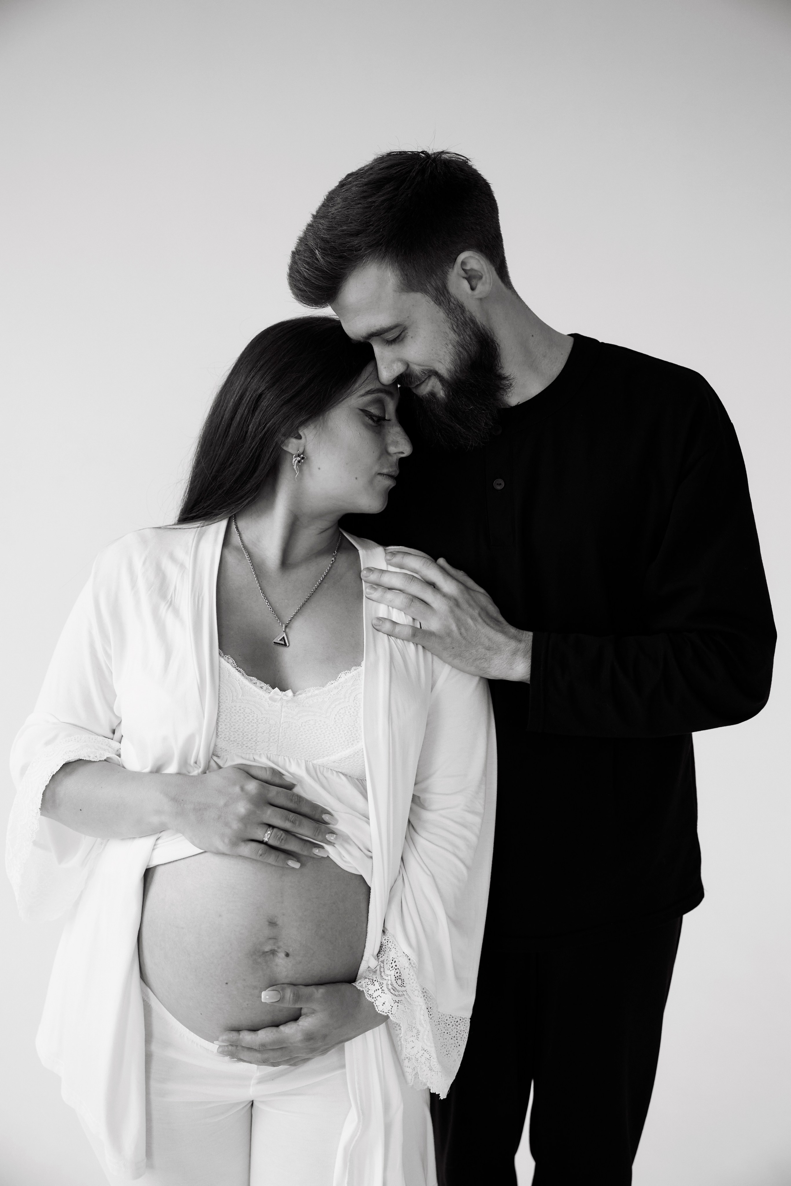 Фотосессия беременности в студии. Портретный, семейный, свадебный фотограф в Магадане — Екатерина Литвин