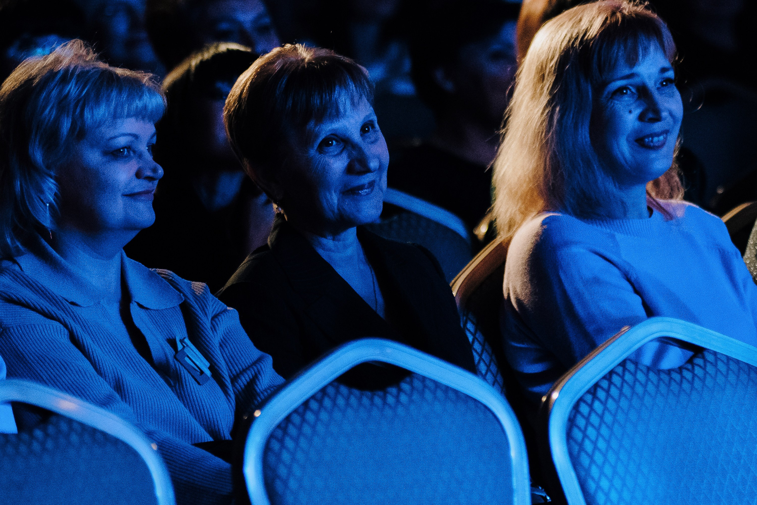 СПЕКТАКЛЬ «ВОЛШЕБНЫЕ ОЧКИ» ОПТИК-ЦЕНТР. Репортажный фотограф Зуев Роман г. Челябинск